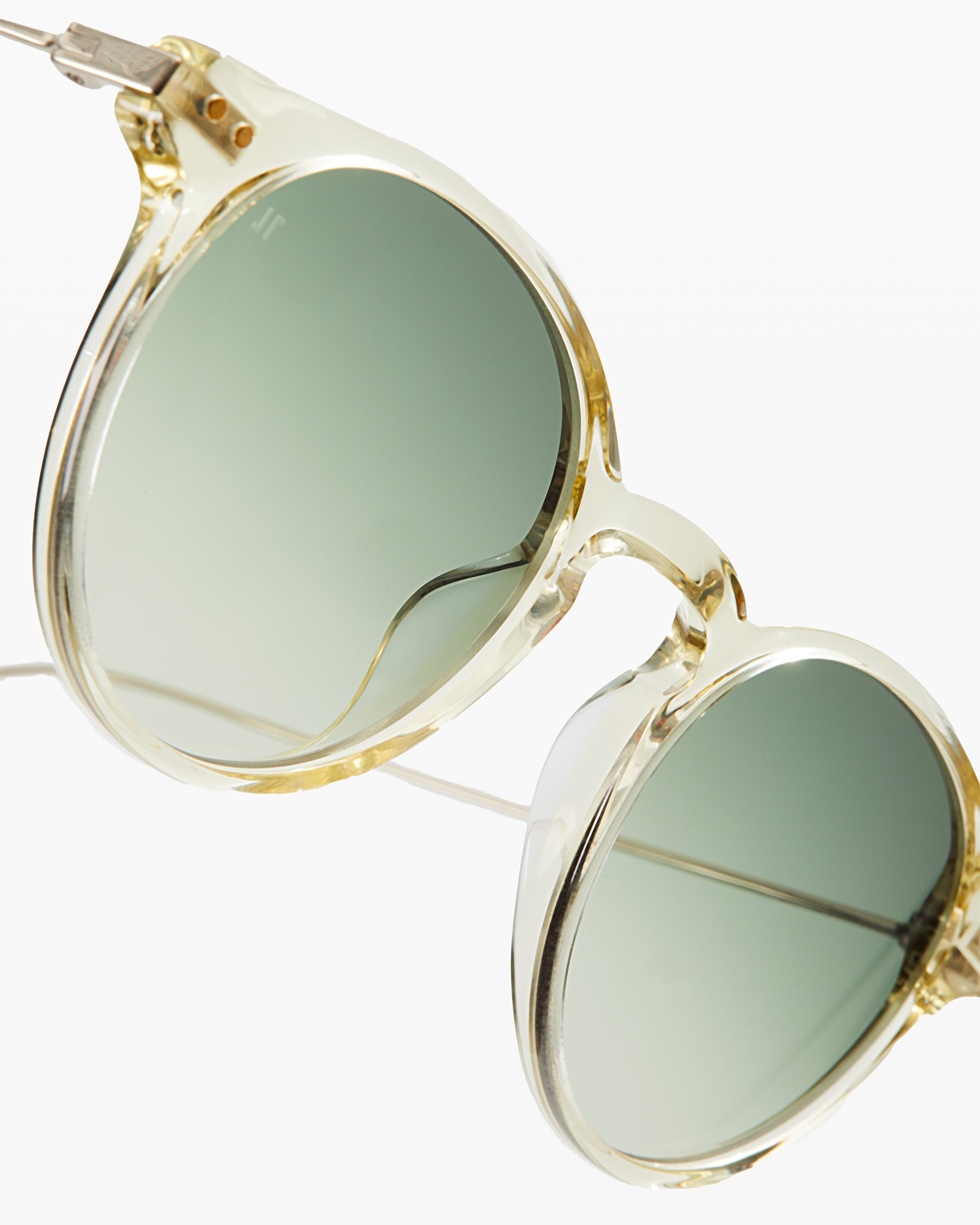 jimmy-fairly-la-emilio-l-lunettes-de-soleil-ronde-titane-mixte-visage-large image 4