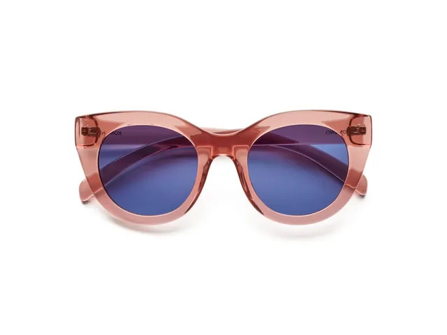 komono-louise-jam-lunettes-de-soleil-femme-il-de-chat-medium image 1