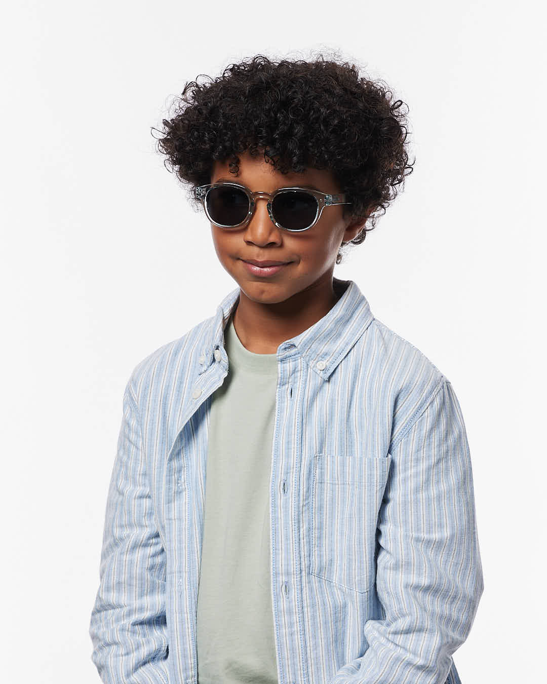 izipizi-child-c-frozen-blue-polarized-lunettes-de-soleil-enfant-biosourc-es-pola image 7