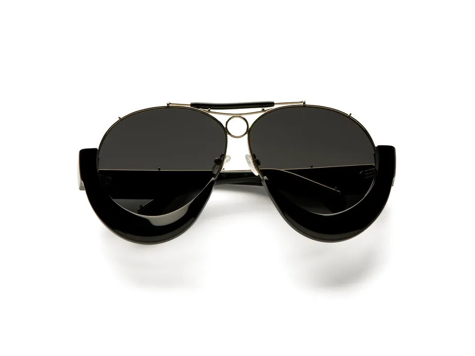 komono-x-rafaa-vincent-k-rber-black-lunettes-de-soleil-black-dition-rafaa image 1