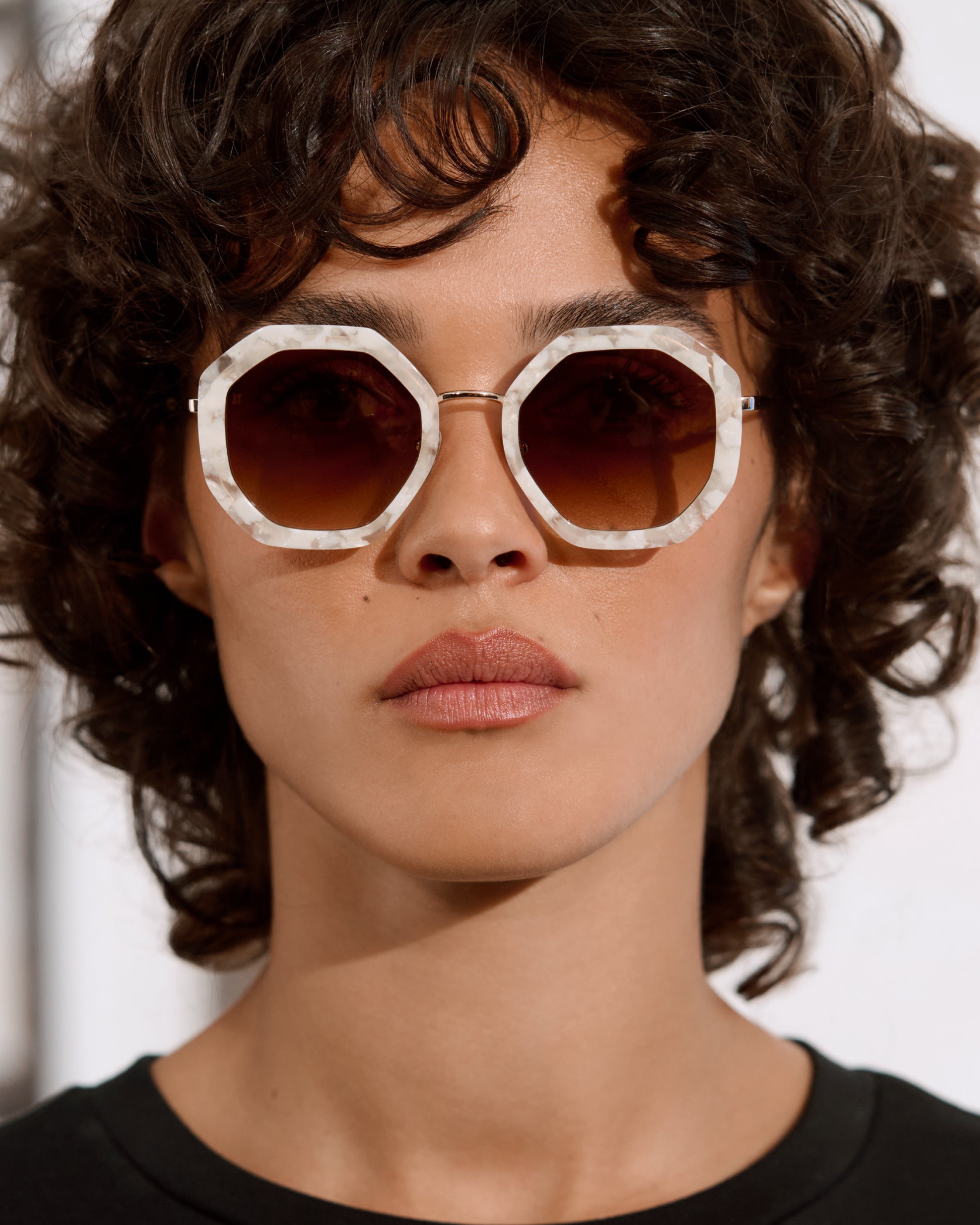 jimmy-fairly-la-angie-lunettes-de-soleil-femme-hexagonales-ac-tate-et-acier-ivoi image 3