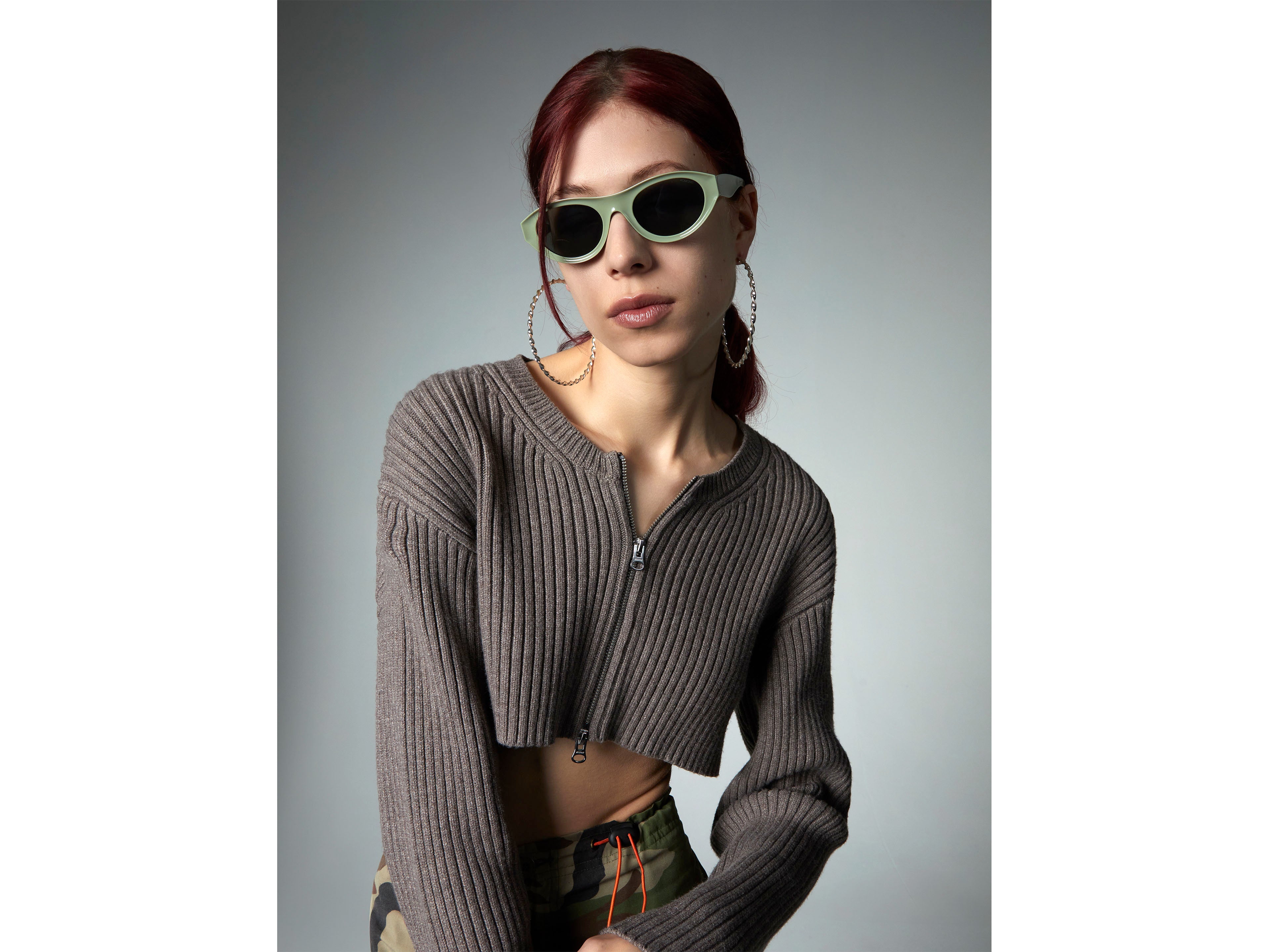 komono-celeste-moss-lunettes-de-soleil-ovales-vertes image 4