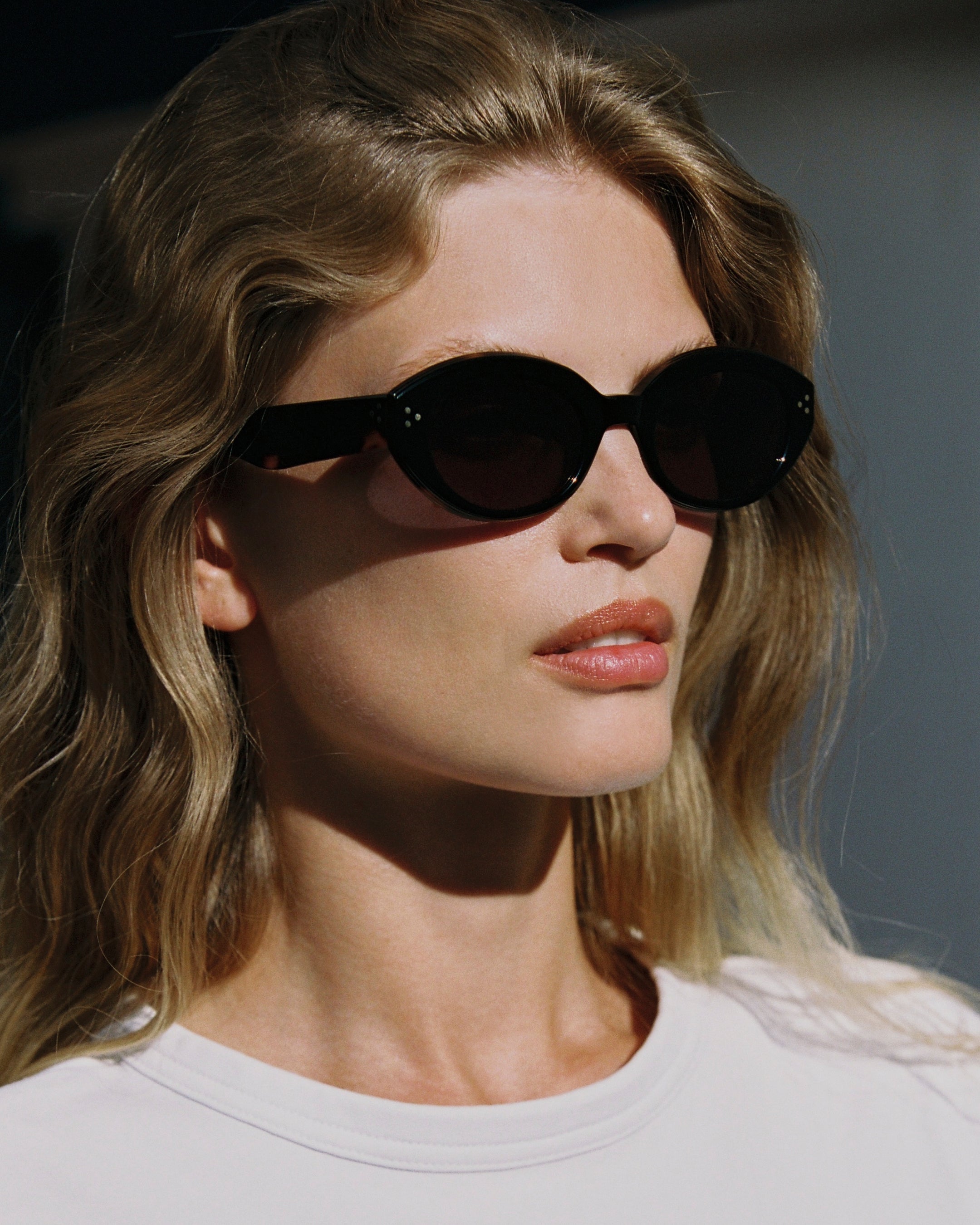 jimmy-fairly-la-vivi-jf-colors-lunettes-de-soleil-ovales-noires-pour-femme image 3