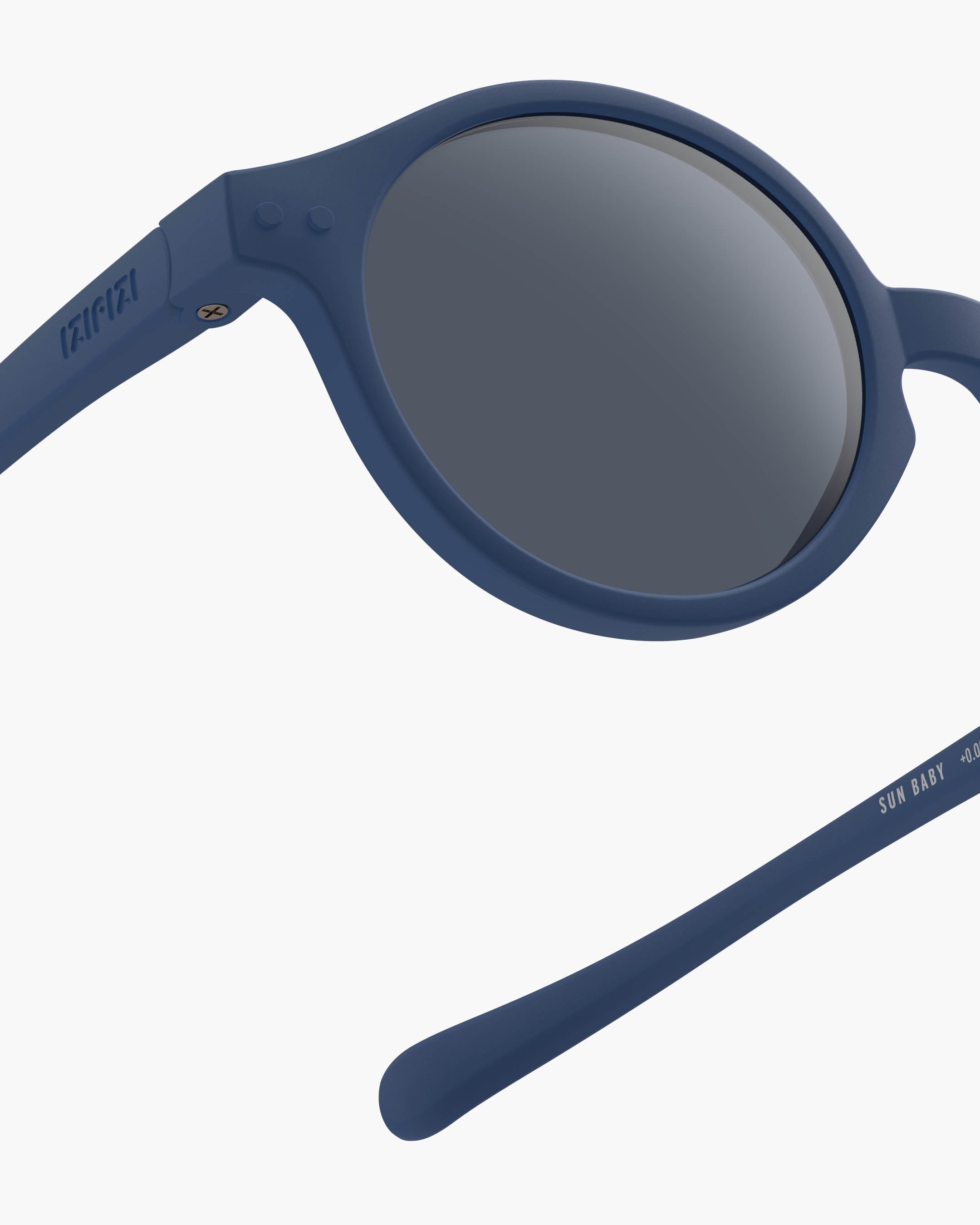 izipizi-baby-d-bleu-denim-polaris-lunettes-de-soleil-enfant-biosourc-es-100-uv image 3