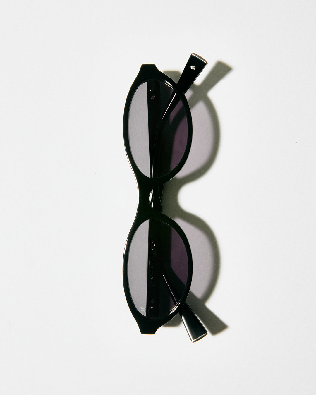 jimmy-fairly-la-meg-lunettes-de-soleil-ovales-noires-verres-cat-gorie-3-polarisa image 4