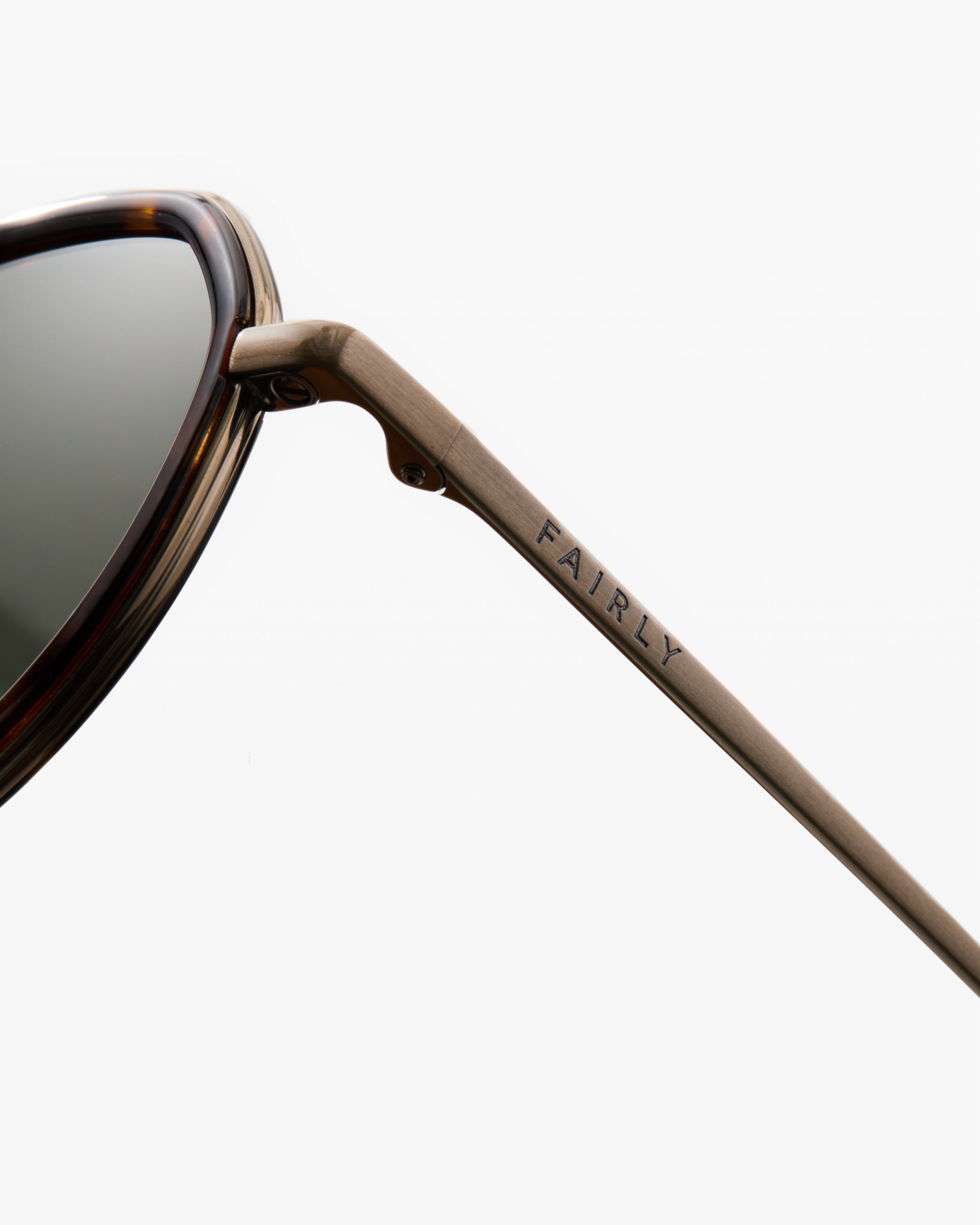 jimmy-fairly-la-spiaggia-lunettes-de-soleil-rondes-caille-fonc-e-homme image 4