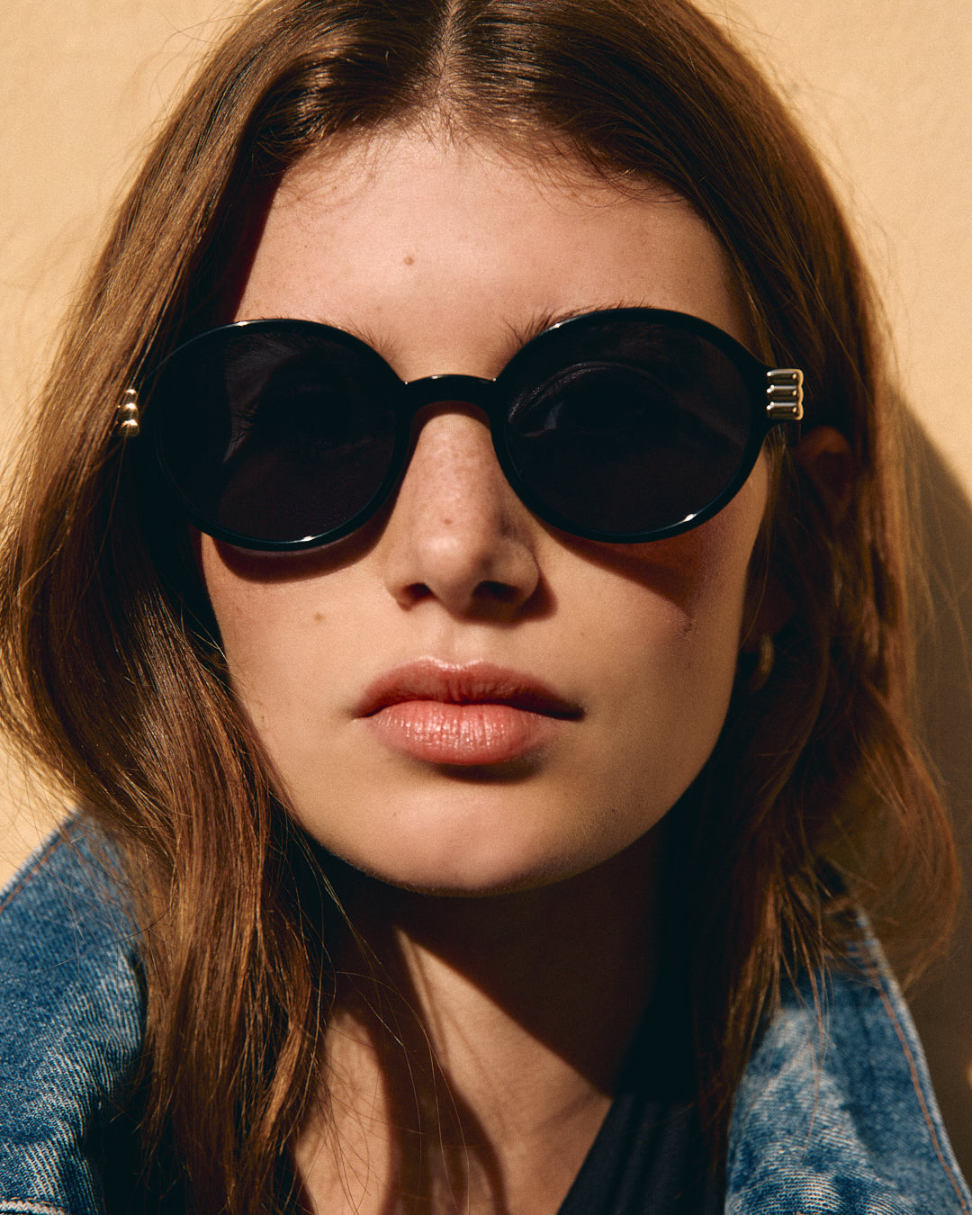 jimmy-fairly-la-carvi-lunettes-de-soleil-rondes-femme-noires-cat-gorie-3 image 2