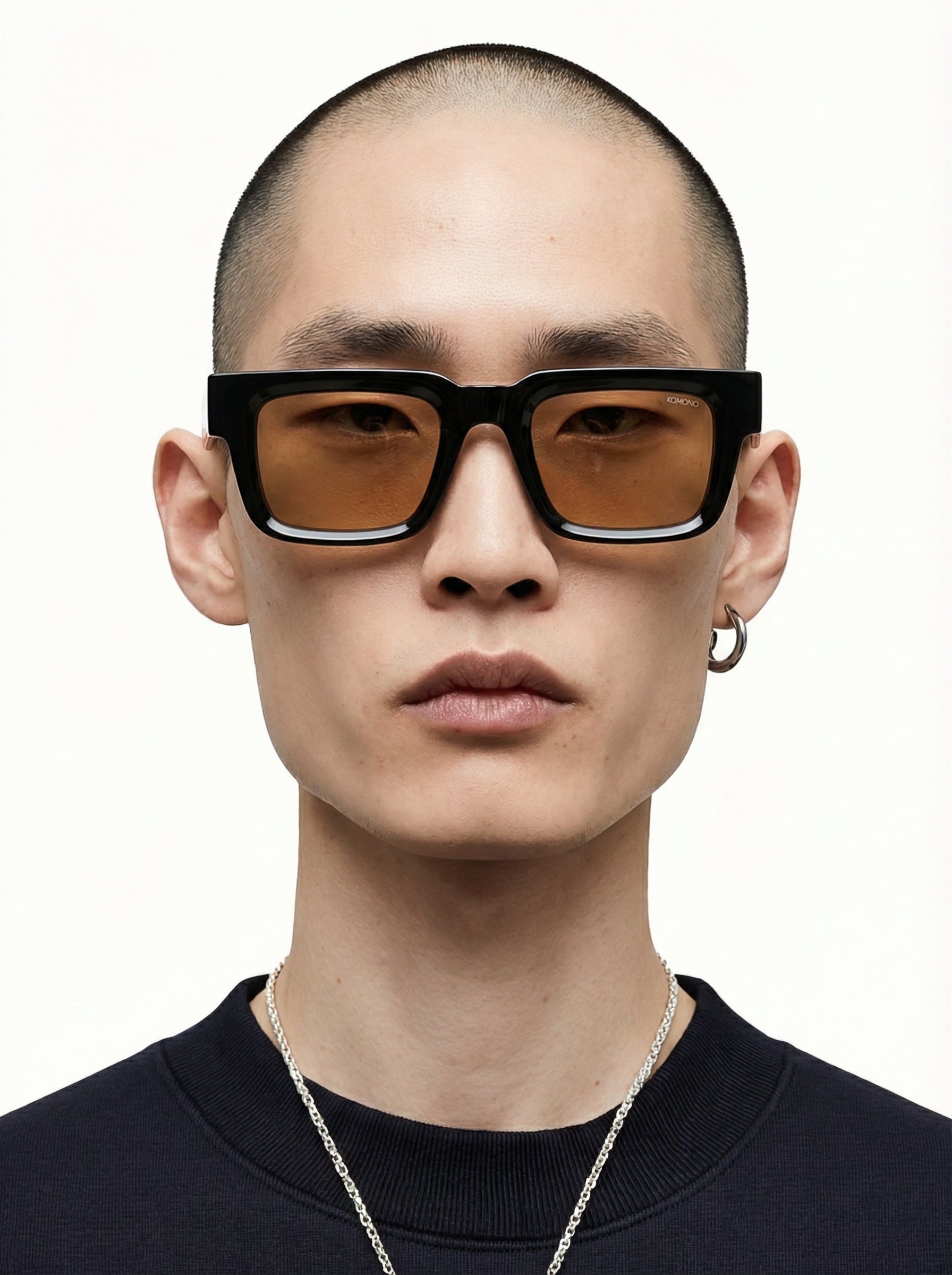 komono-victor-black-flare image 6