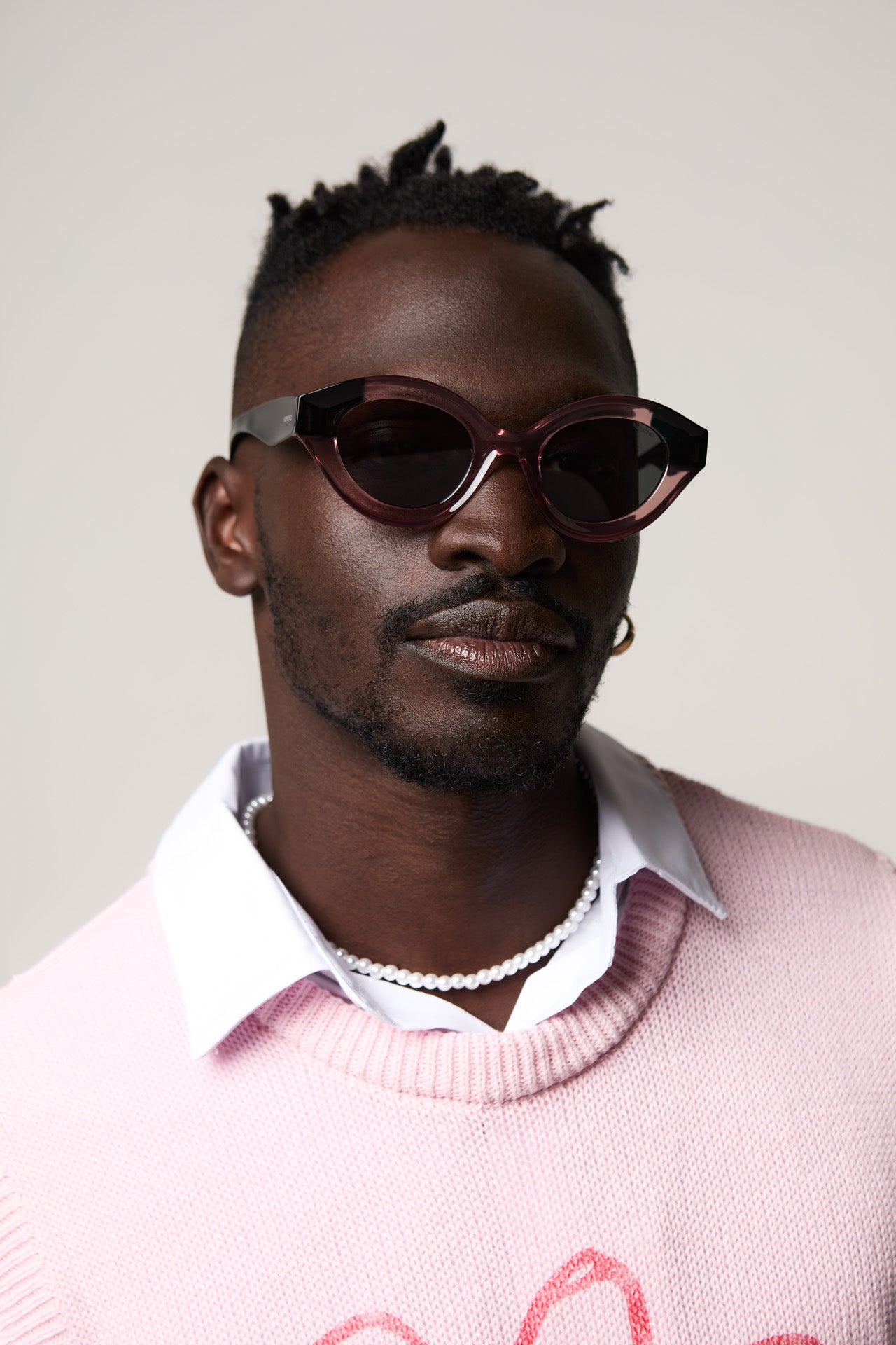 komono-grace-midnight-jam-lunettes-de-soleil-cat-eye-rose image 4