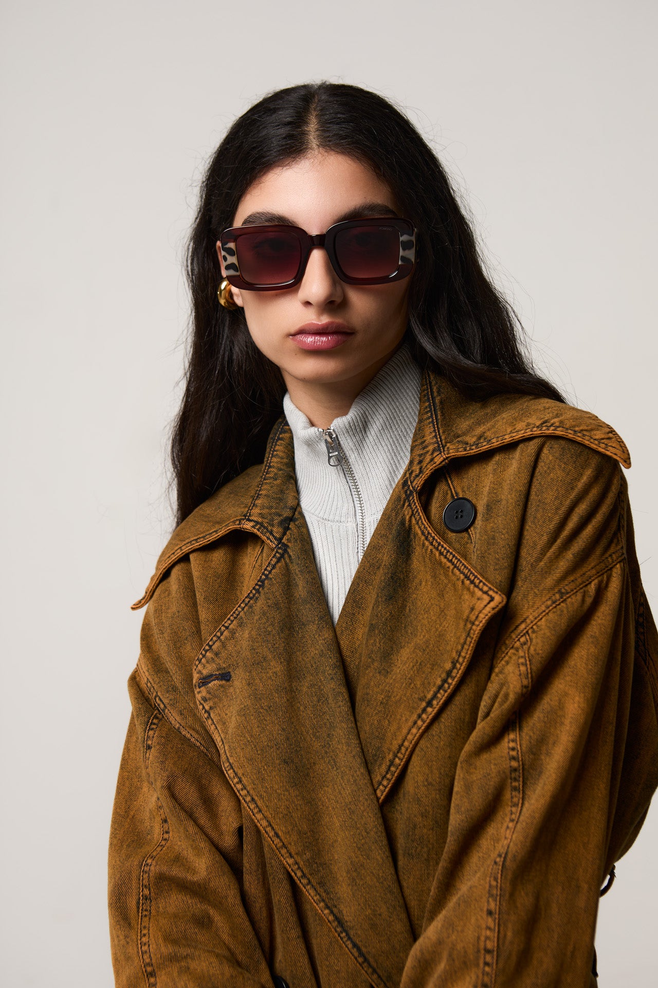 komono-avery-bronze-bobcat-lunettes-de-vue-rectangulaires-nylon-bio-translucide image 4