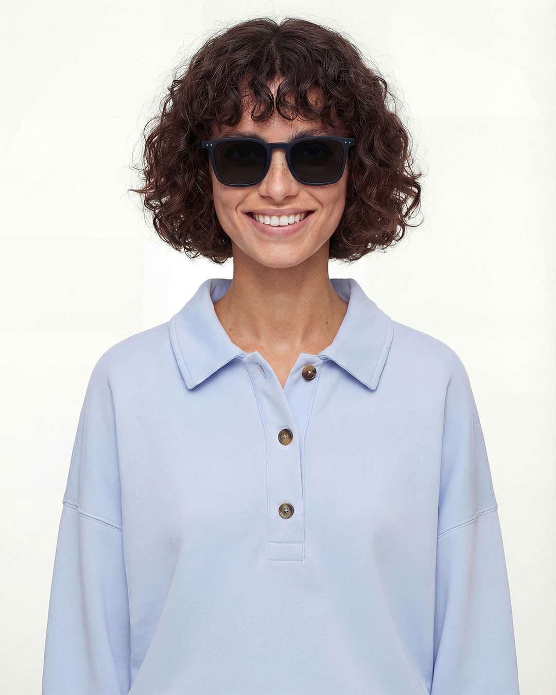 izipizi-duo-mini-me-lunettes-de-soleil-e-adulte-midnight-blue-et-enfant-navy-blu image 2