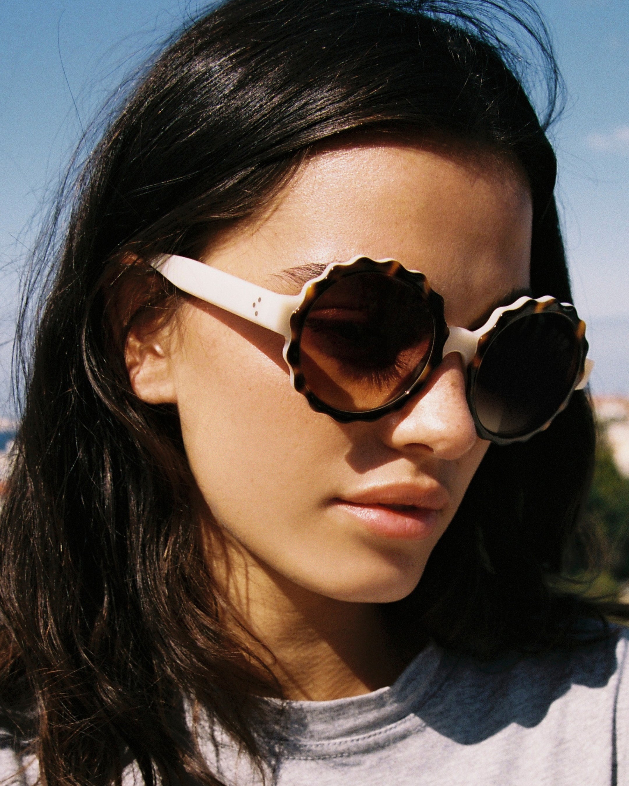 jimmy-fairly-la-lily-lunettes-de-soleil-rondes-oversize-en-ac-tate-de-cellulose- image 4