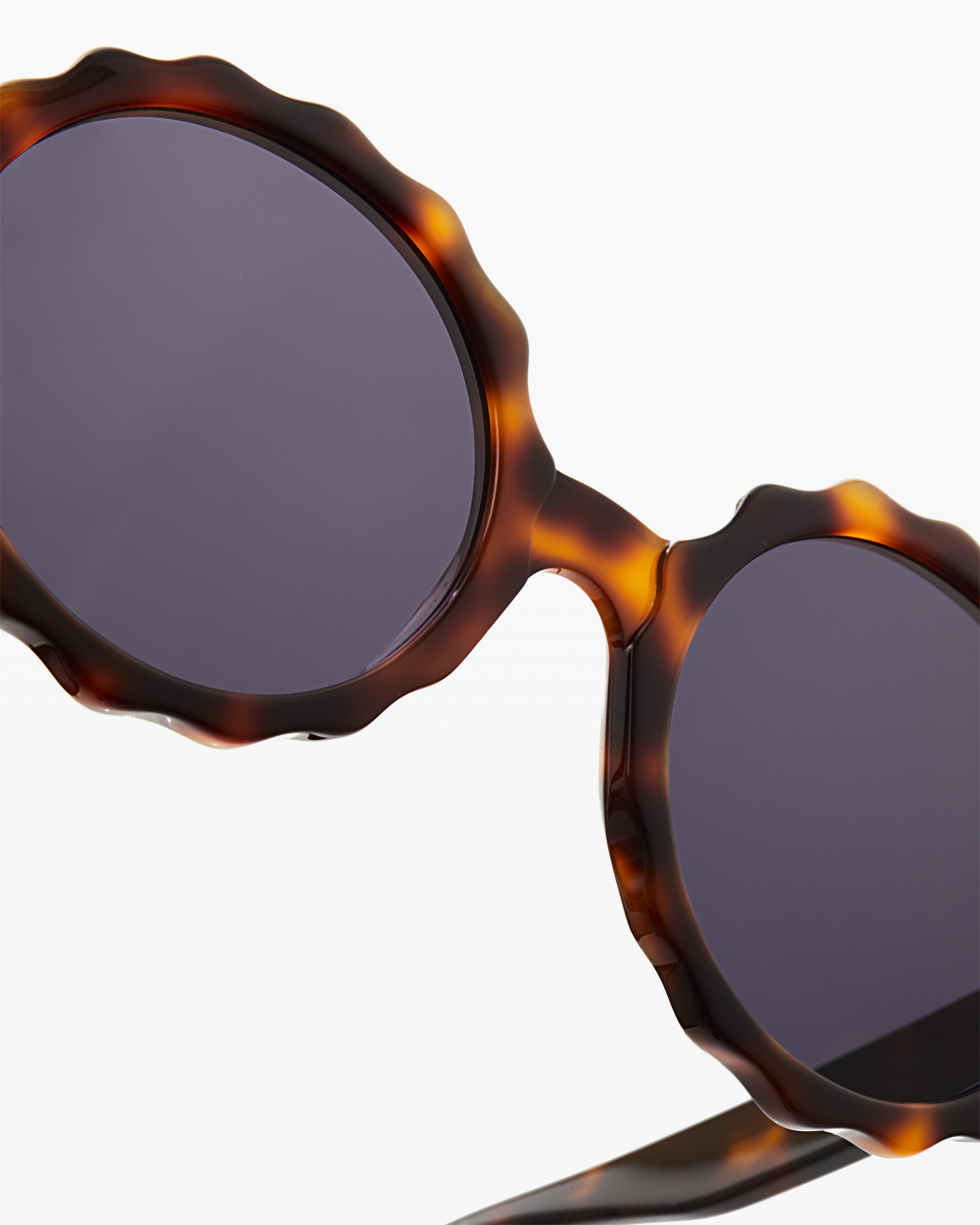 jimmy-fairly-la-lily-lunettes-de-soleil-ronde-oversize-e9caille-femme image 3
