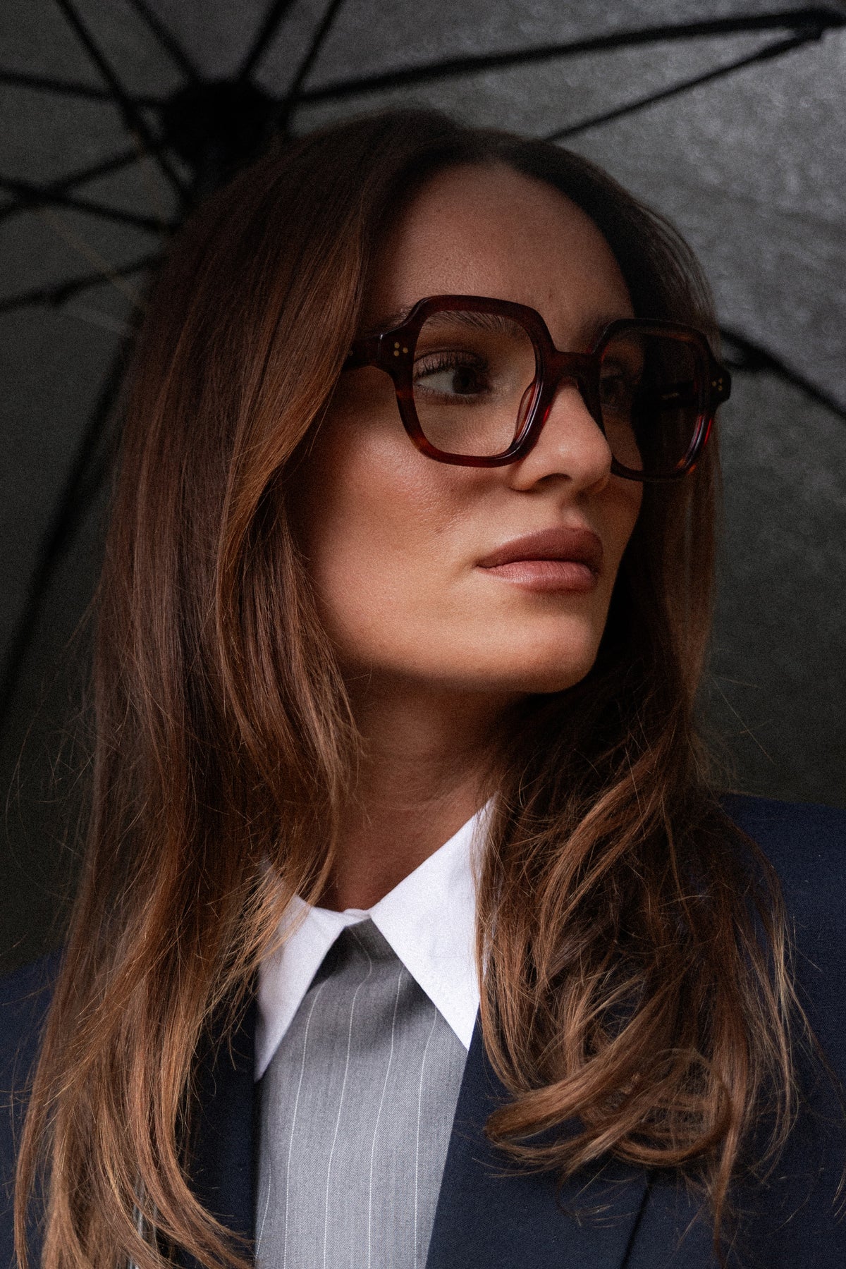 le-petit-lunetier-raphaelle-caille-rouge-lunettes-anti-lumi-re-bleue-oversize-ac image 2