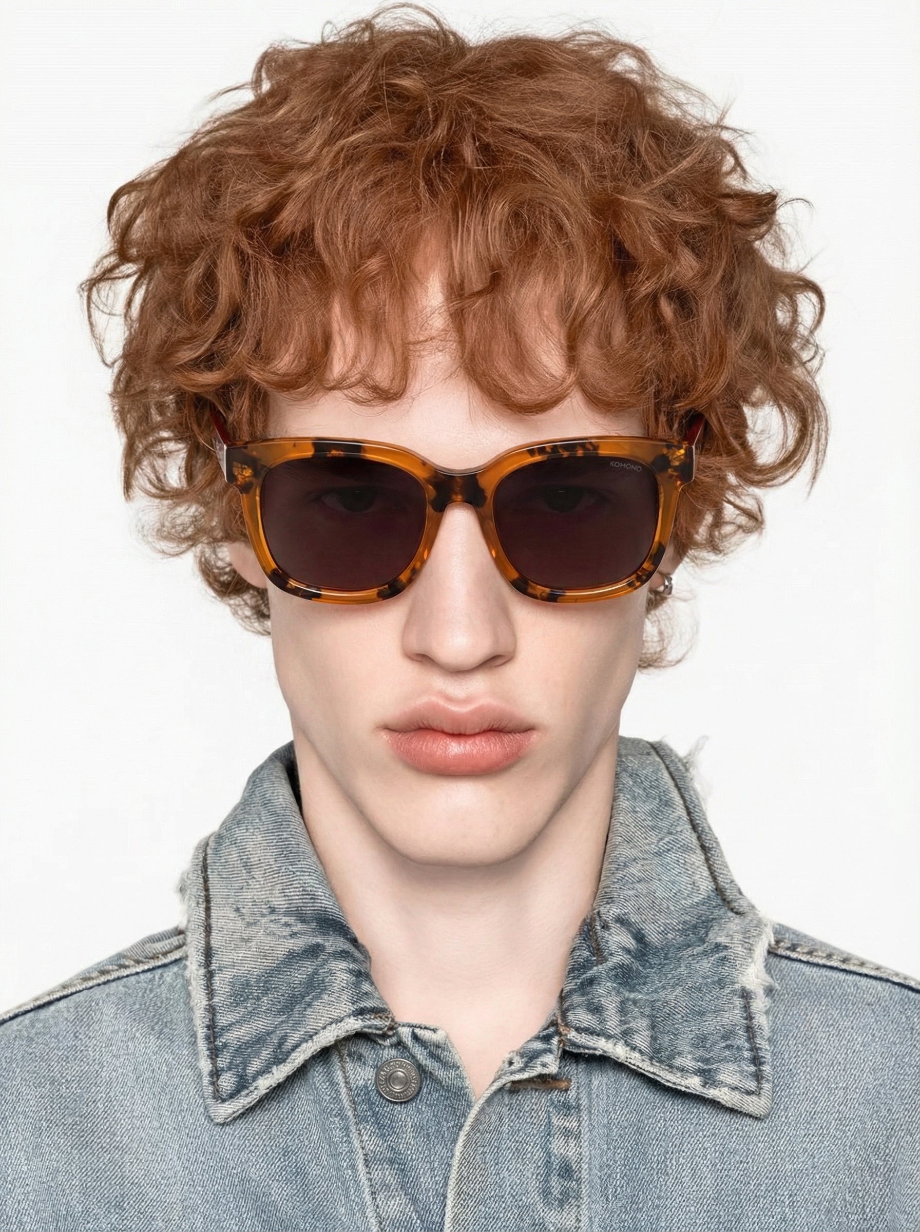 komono-sienna-amber-ink-lunettes-de-soleil-oversized-rectangulaires image 4
