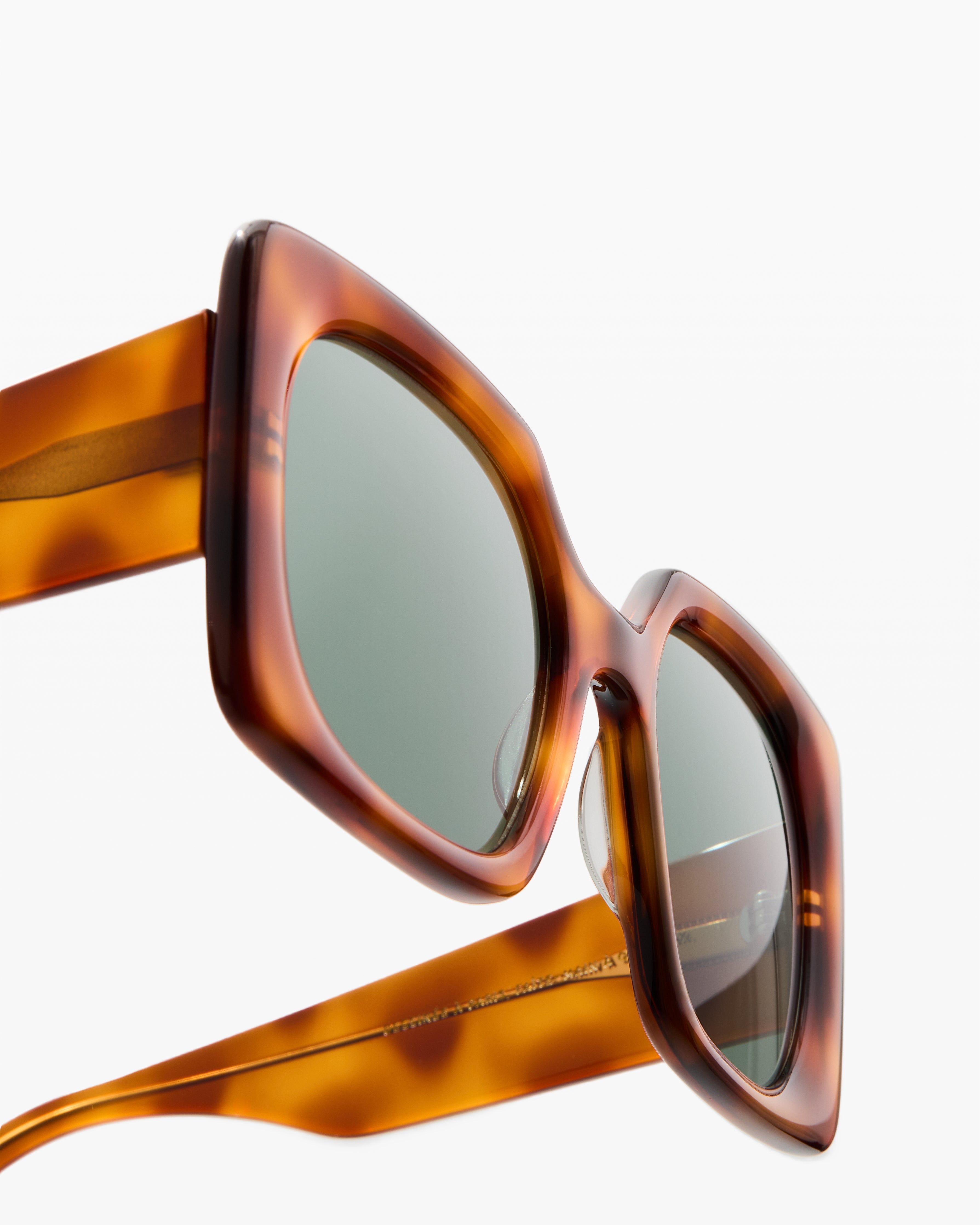 jimmy-fairly-la-playa-lunettes-de-soleil-carr-es-oversize-caille-m-femme image 3