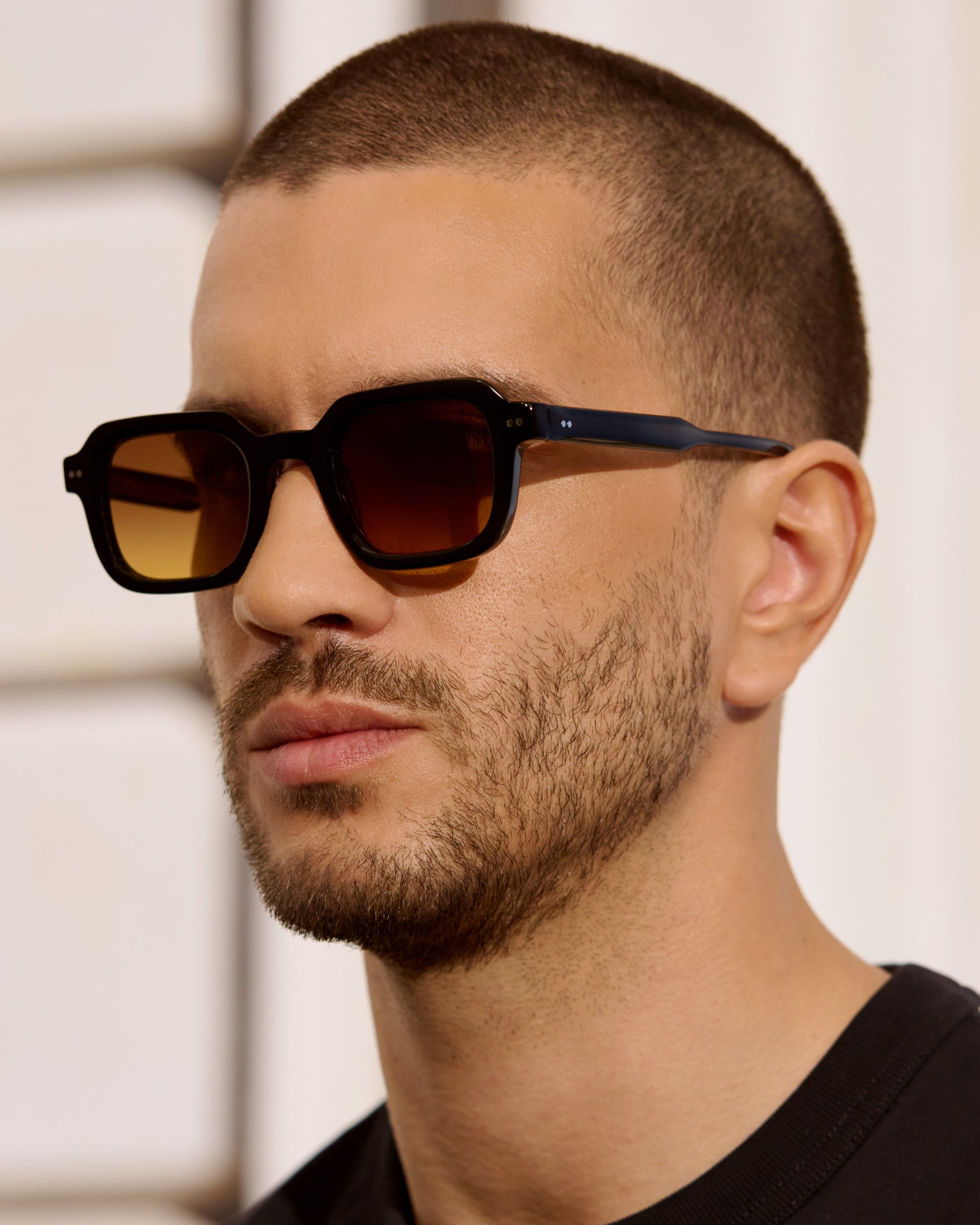 jimmy-fairly-la-etty-lunettes-de-soleil-carr-es-noires-ac-tate image 8