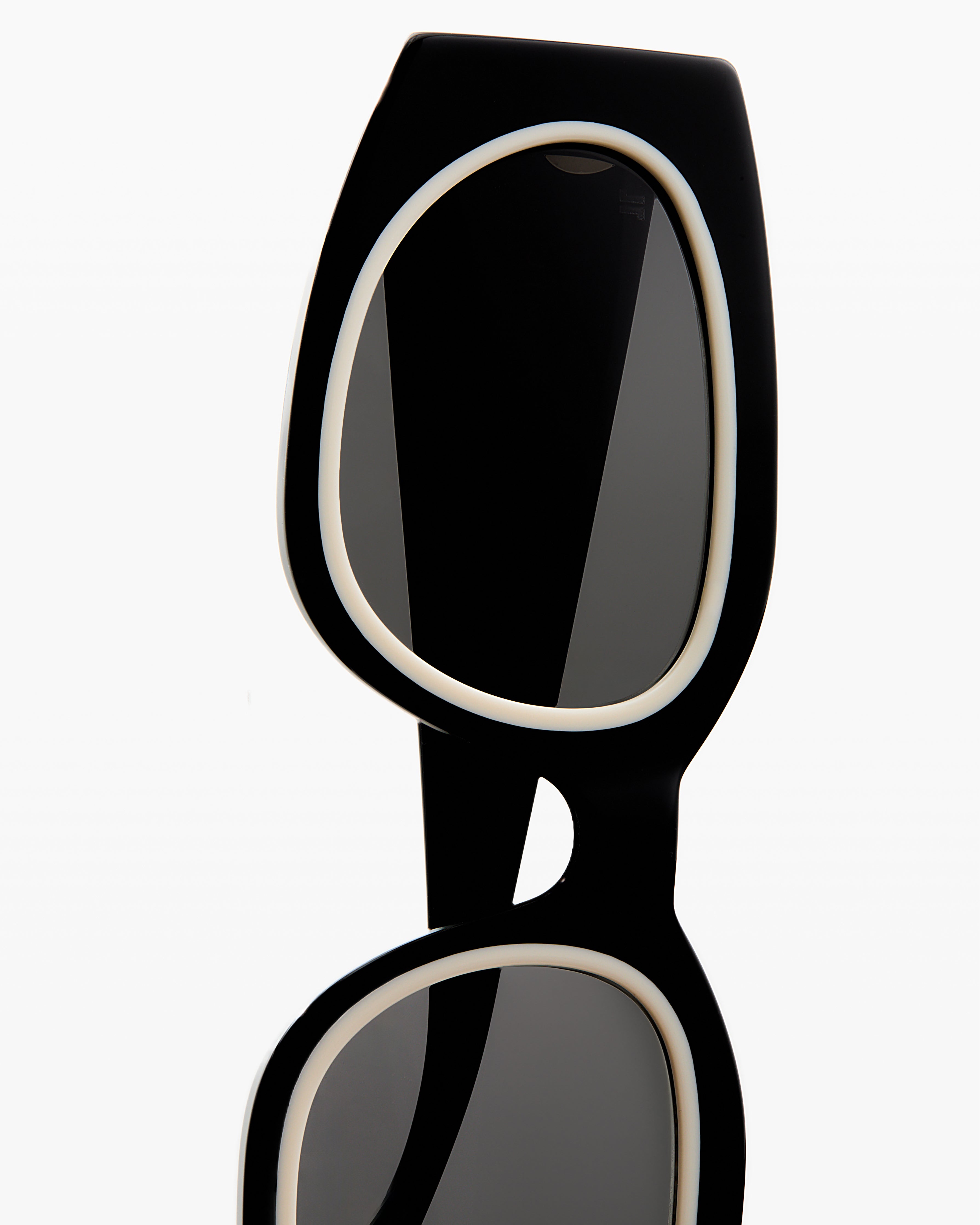 jimmy-fairly-la-amalfi-lunettes-de-soleil-rectangulaires-noires-femme-m image 5