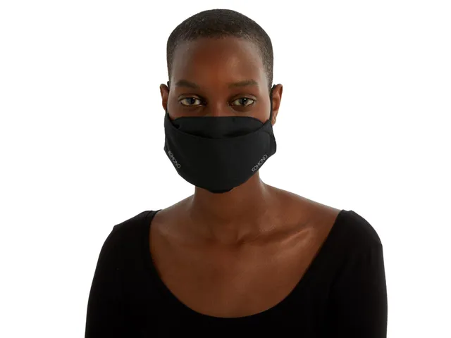 komono-face-mask-logo-masque-en-tissu-adulte image 1