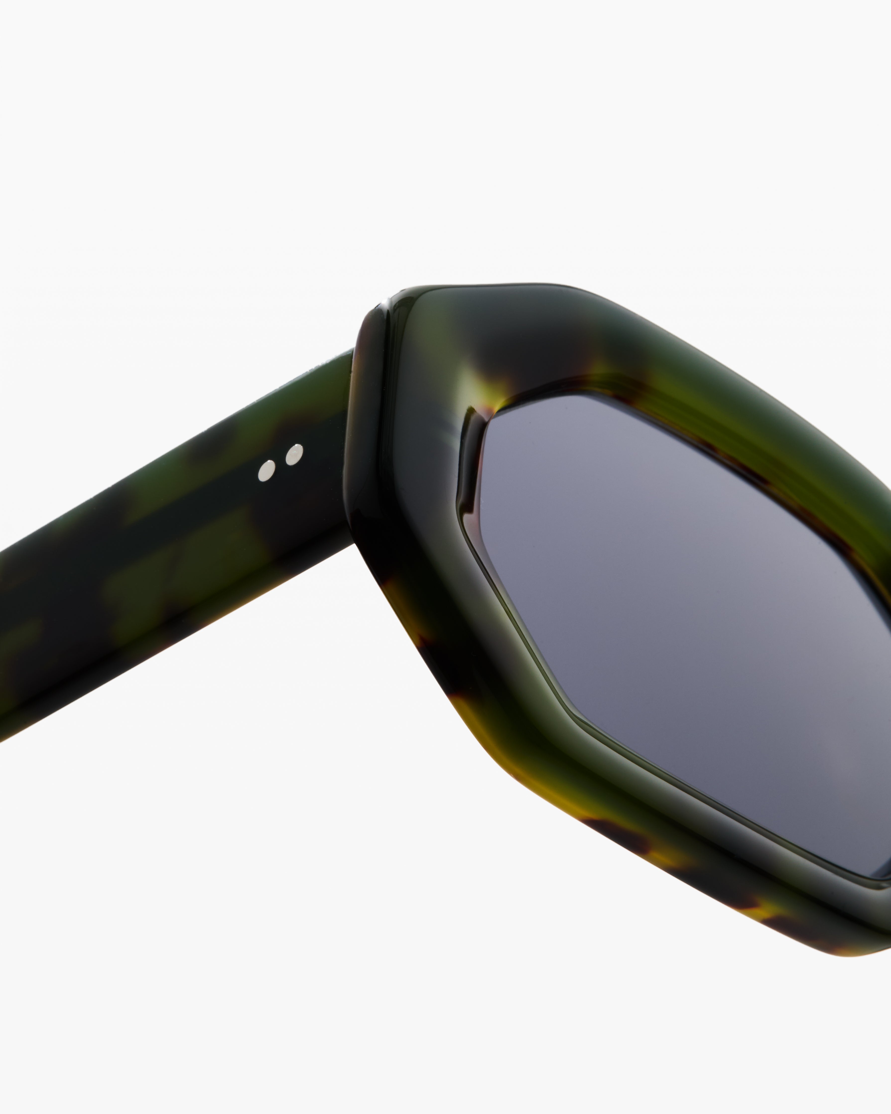 jimmy-fairly-la-bacci-lunettes-de-soleil-rectangulaires-femme-vertes-en-ac-tate- image 3