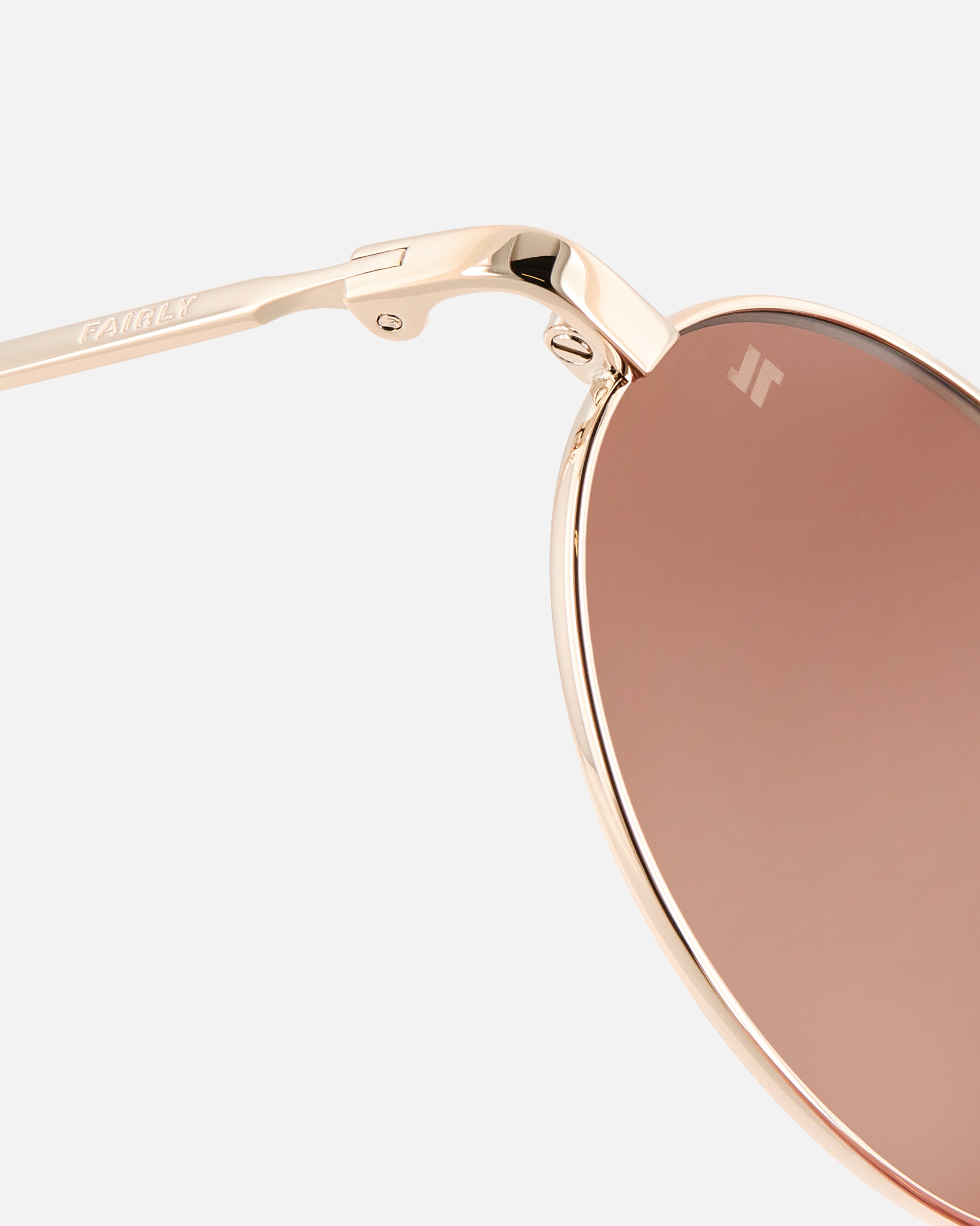 jimmy-fairly-la-elvie-lunettes-de-soleil-ovales-en-acier-inoxydable-dor-cat-gori image 6