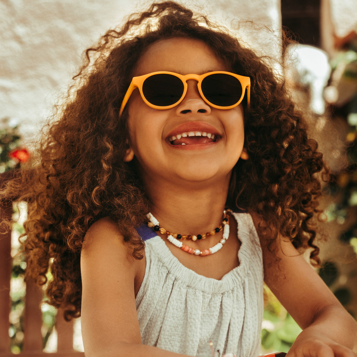 le-petit-lunetier-naor-a-1-3-ans-orange-lunettes-de-soleil-enfant-polaris-es image 2