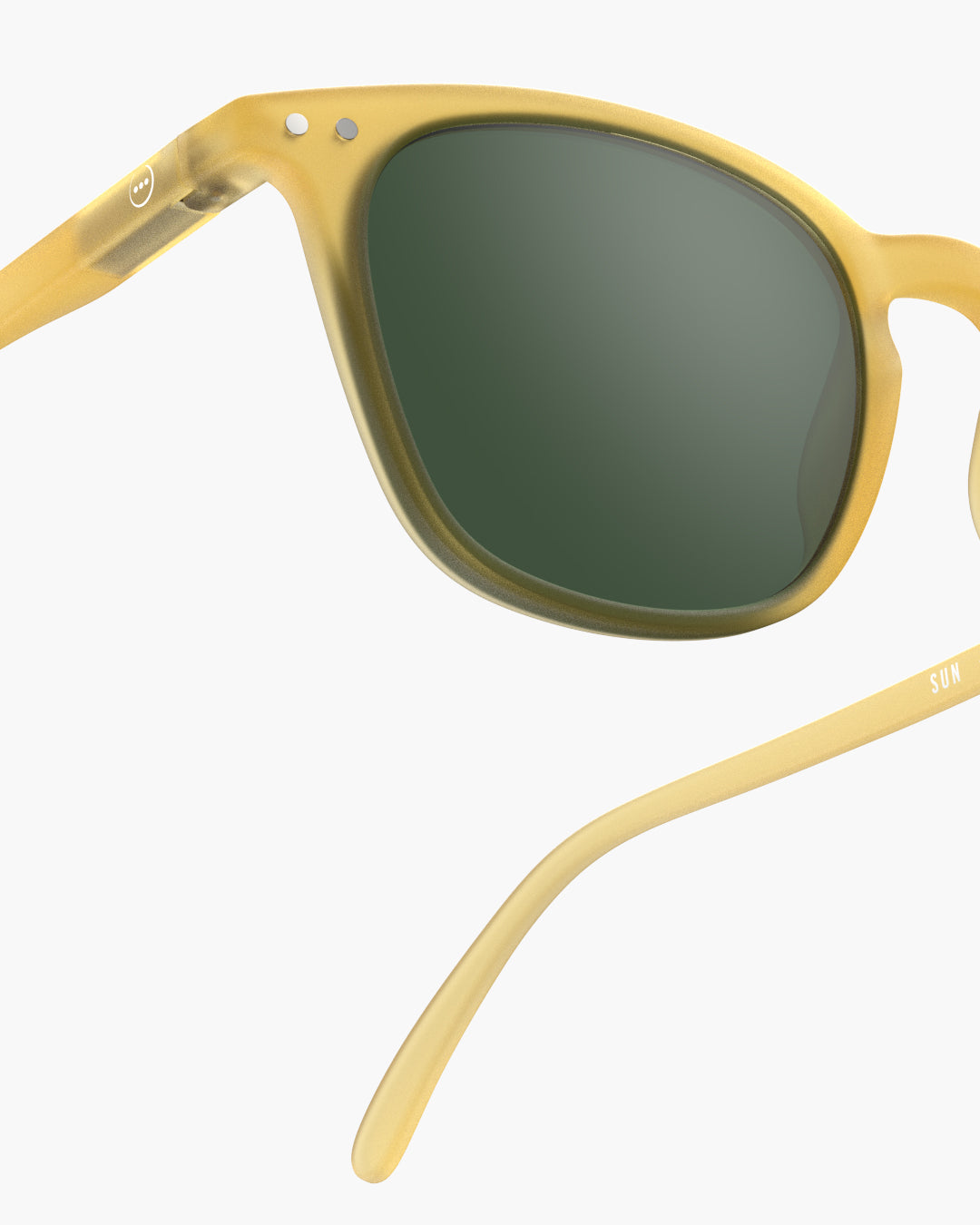 izipizi-mini-me-e-yellow-honey-duo-lunettes-de-soleil-adulte-et-enfant image 6