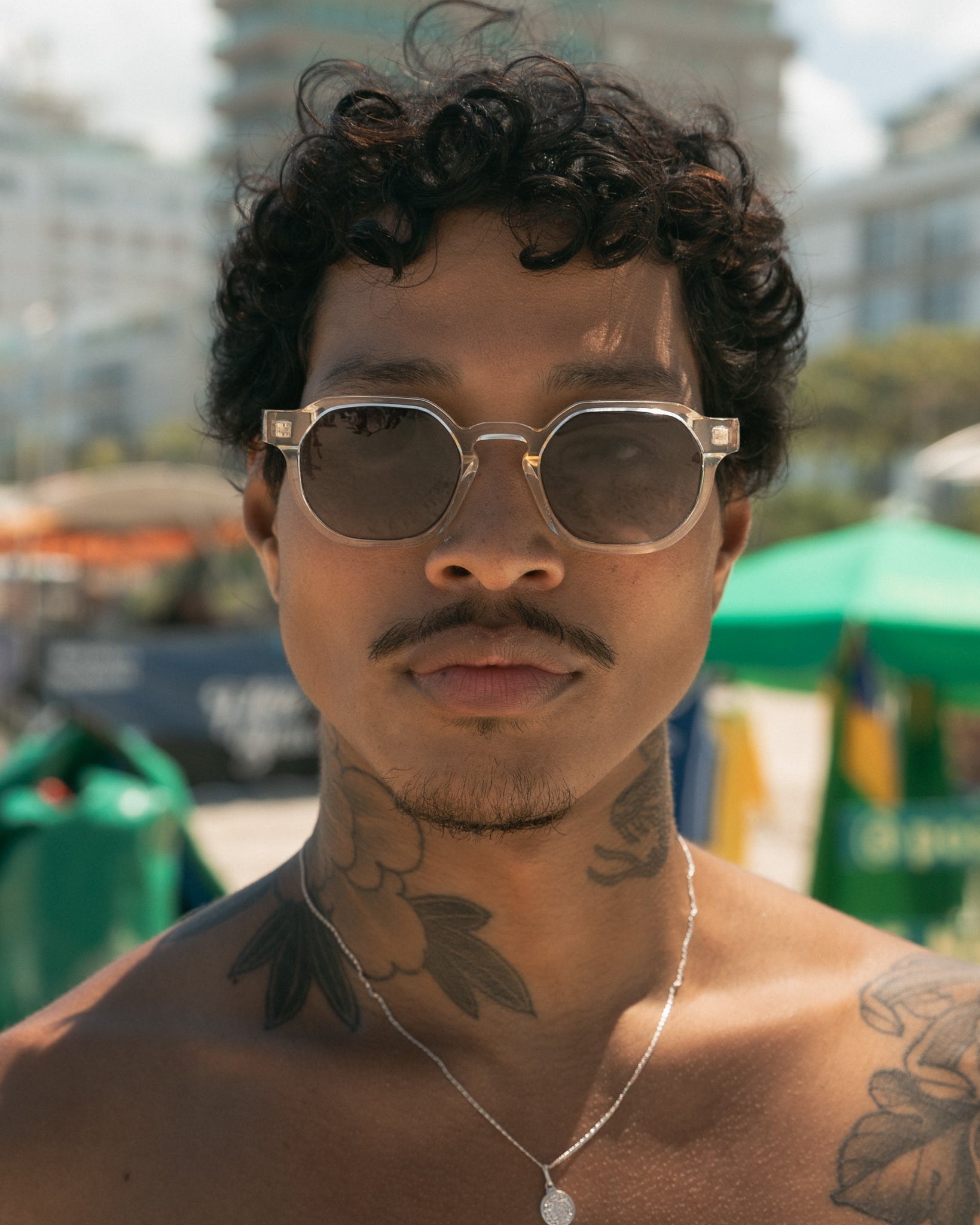le-petit-lunetier-cole-transparent-lunettes-de-soleil-r-tro-en-ac-tate-transpare image 8