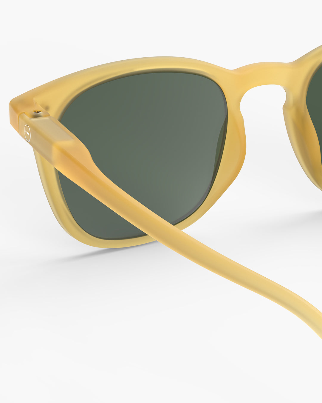 izipizi-junior-sun-e-yellow-honey-lunettes-de-soleil-enfant-100-uv image 4
