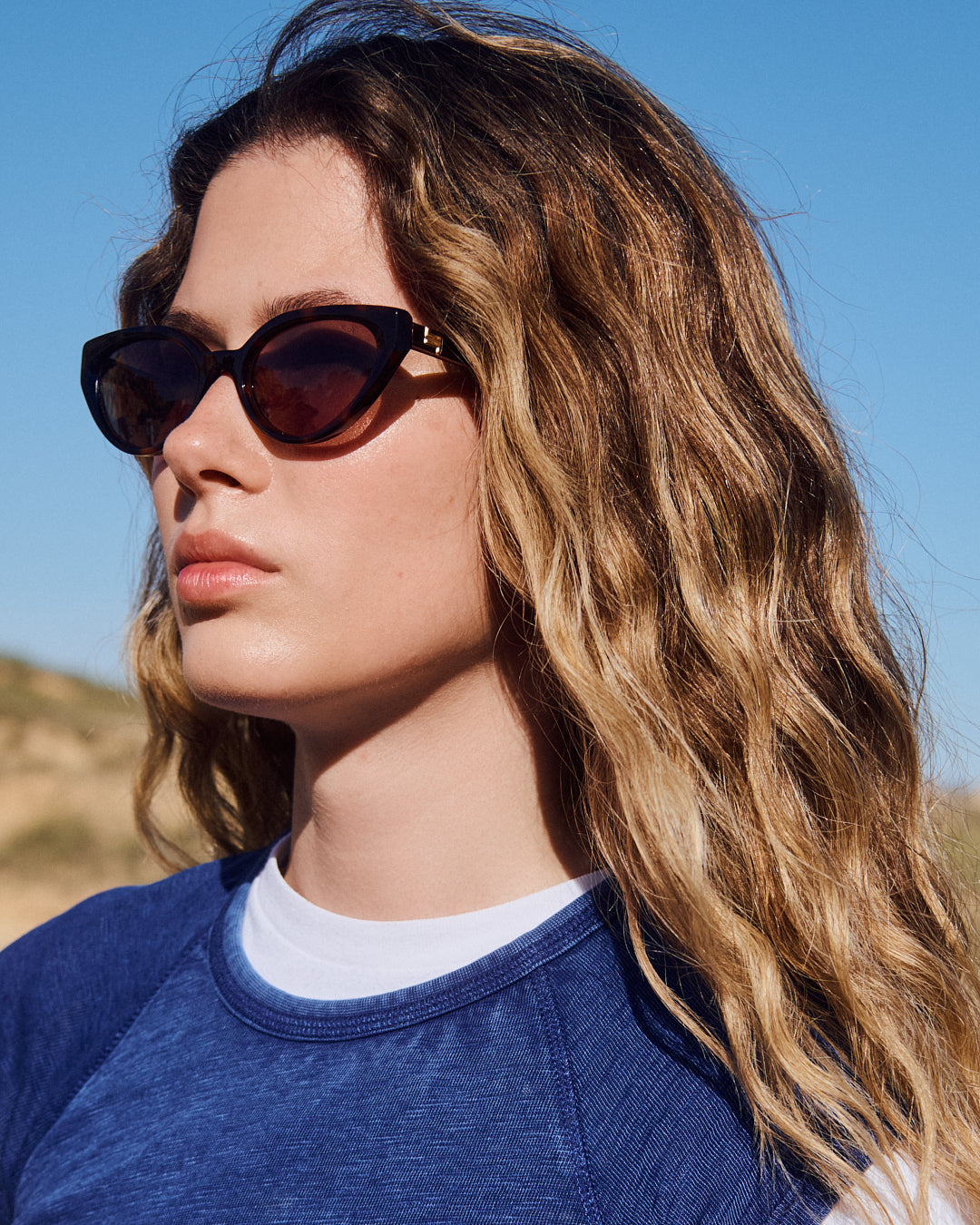 jimmy-fairly-la-sun-lunettes-de-soleil-papillon-caille-fonc-e-medium image 2