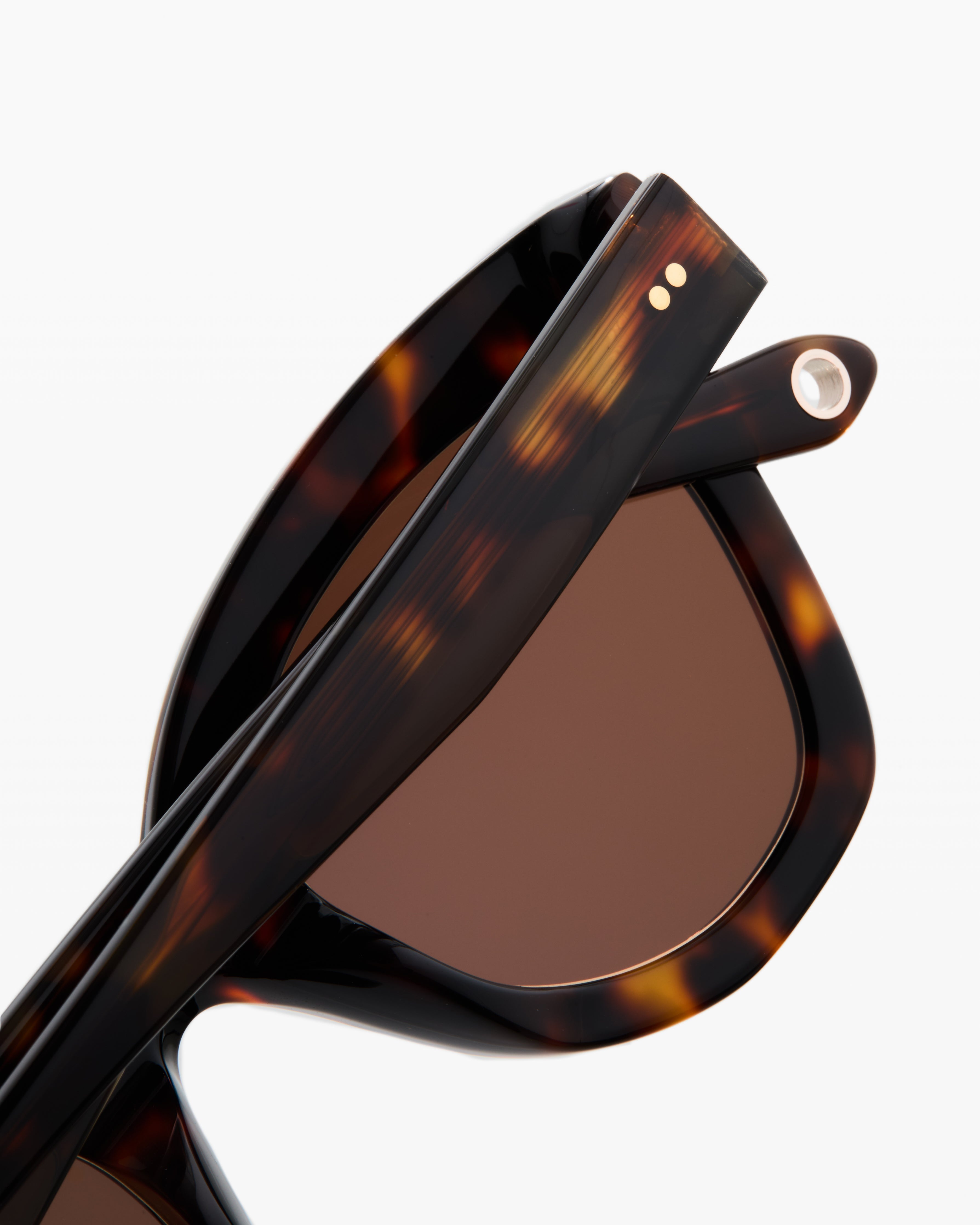 jimmy-fairly-la-naia-lunettes-de-soleil-papillon-en-ac-tate-caille-femme image 4