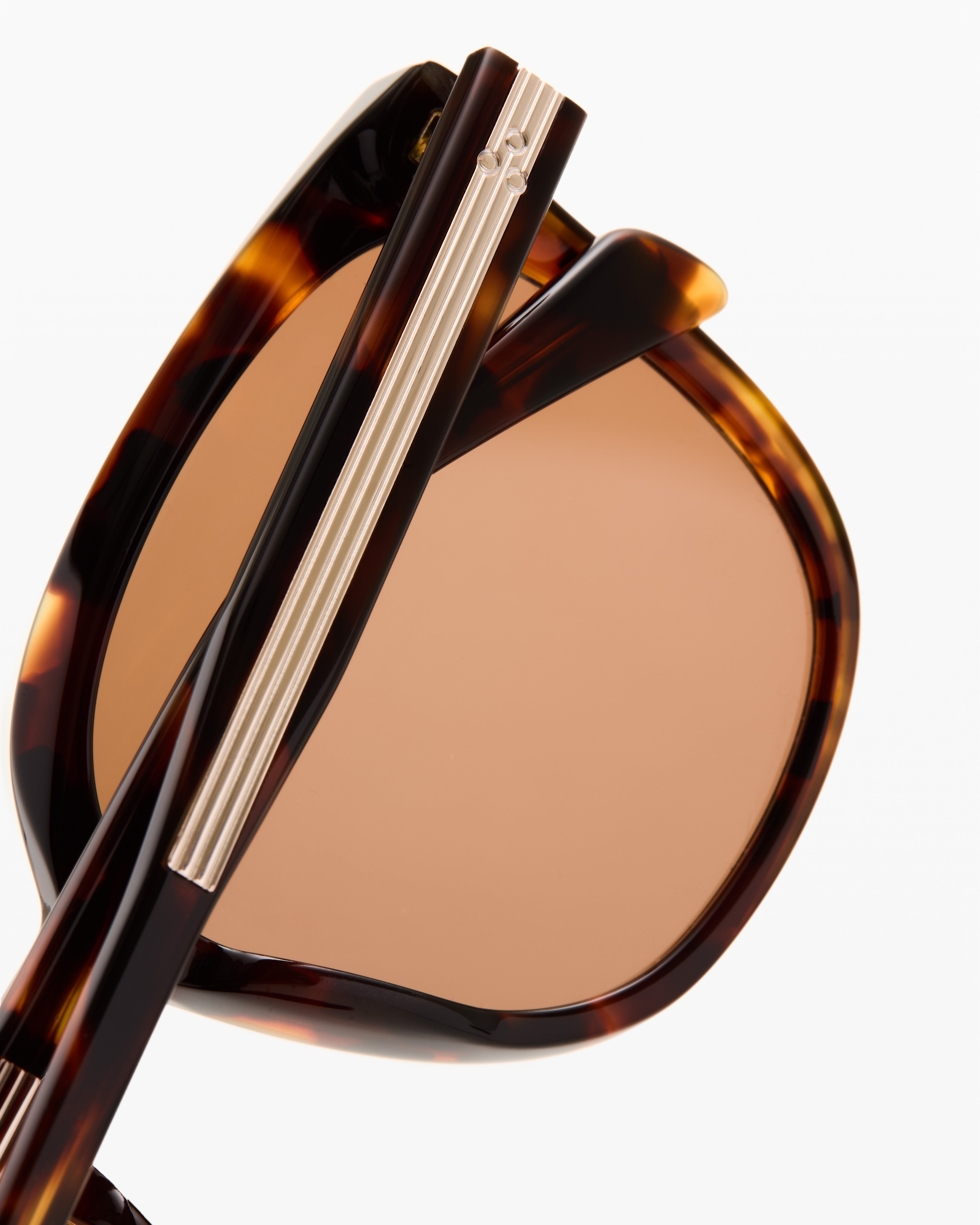 jimmy-fairly-la-orla-lunettes-de-soleil-carr-es-oversize-caille-dark-tortoise-me image 4