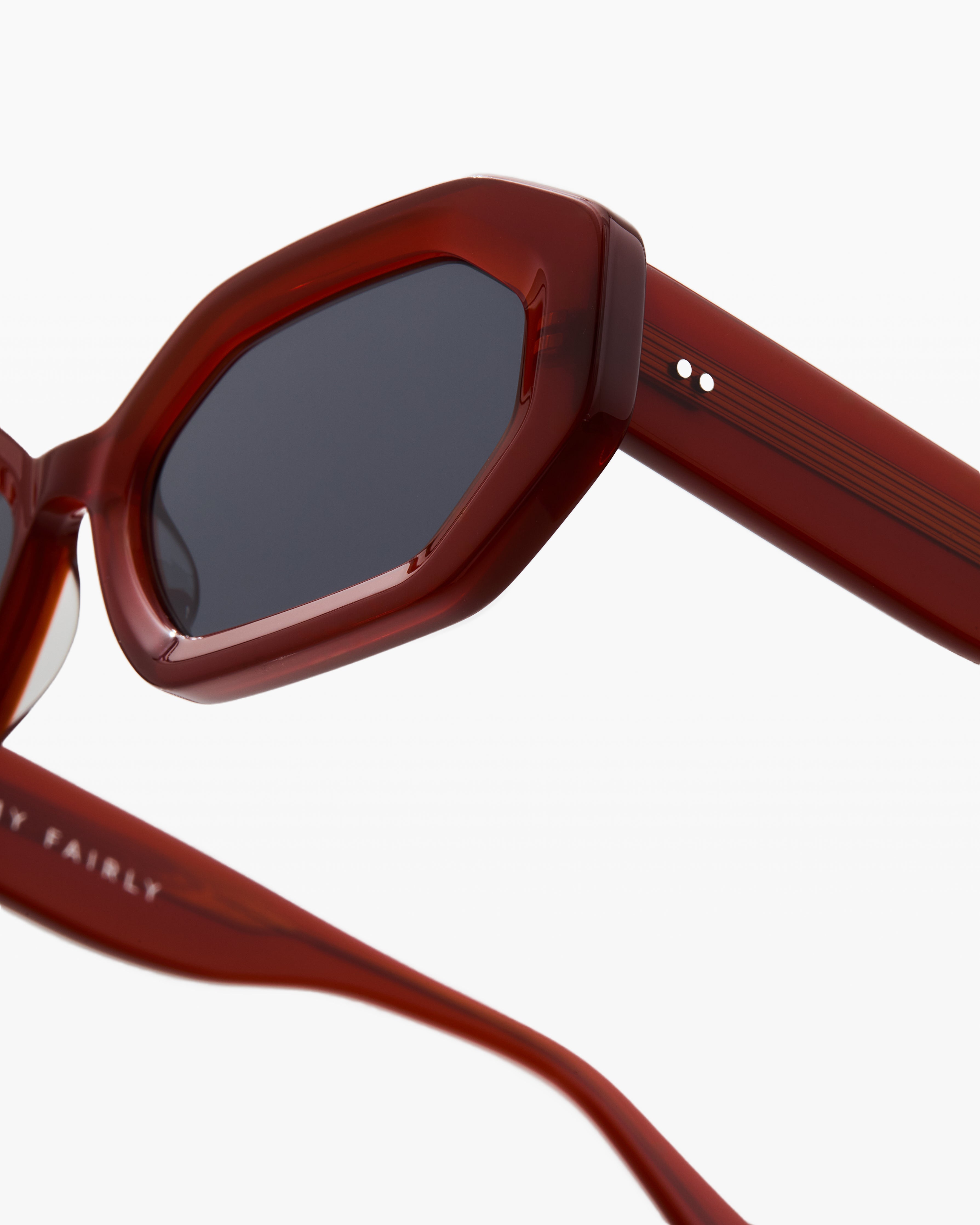 jimmy-fairly-la-bacci-lunettes-de-soleil-rectangulaire-rouge-oversize-femme image 4