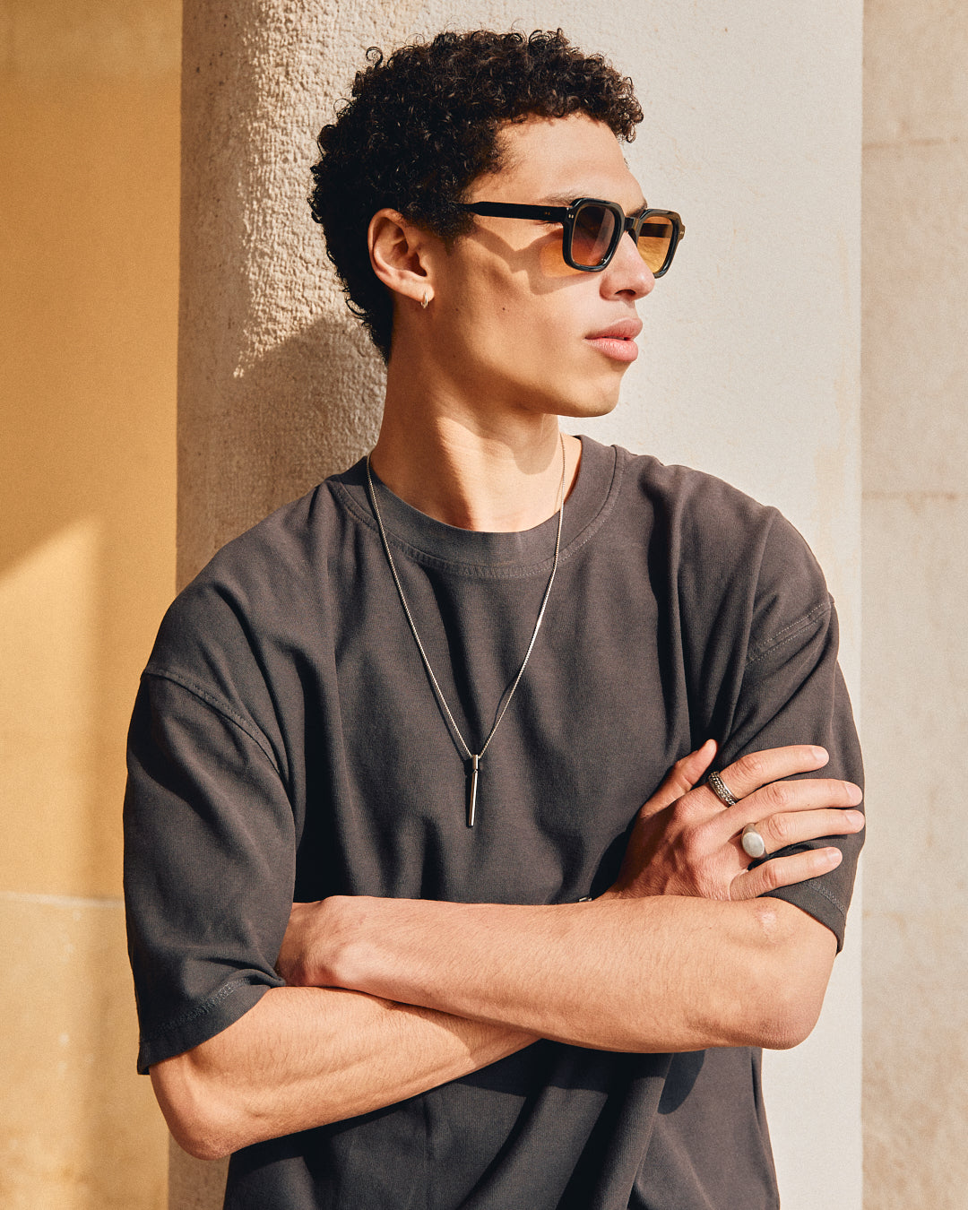 jimmy-fairly-la-etty-lunettes-de-soleil-carr-es-noires-ac-tate image 5