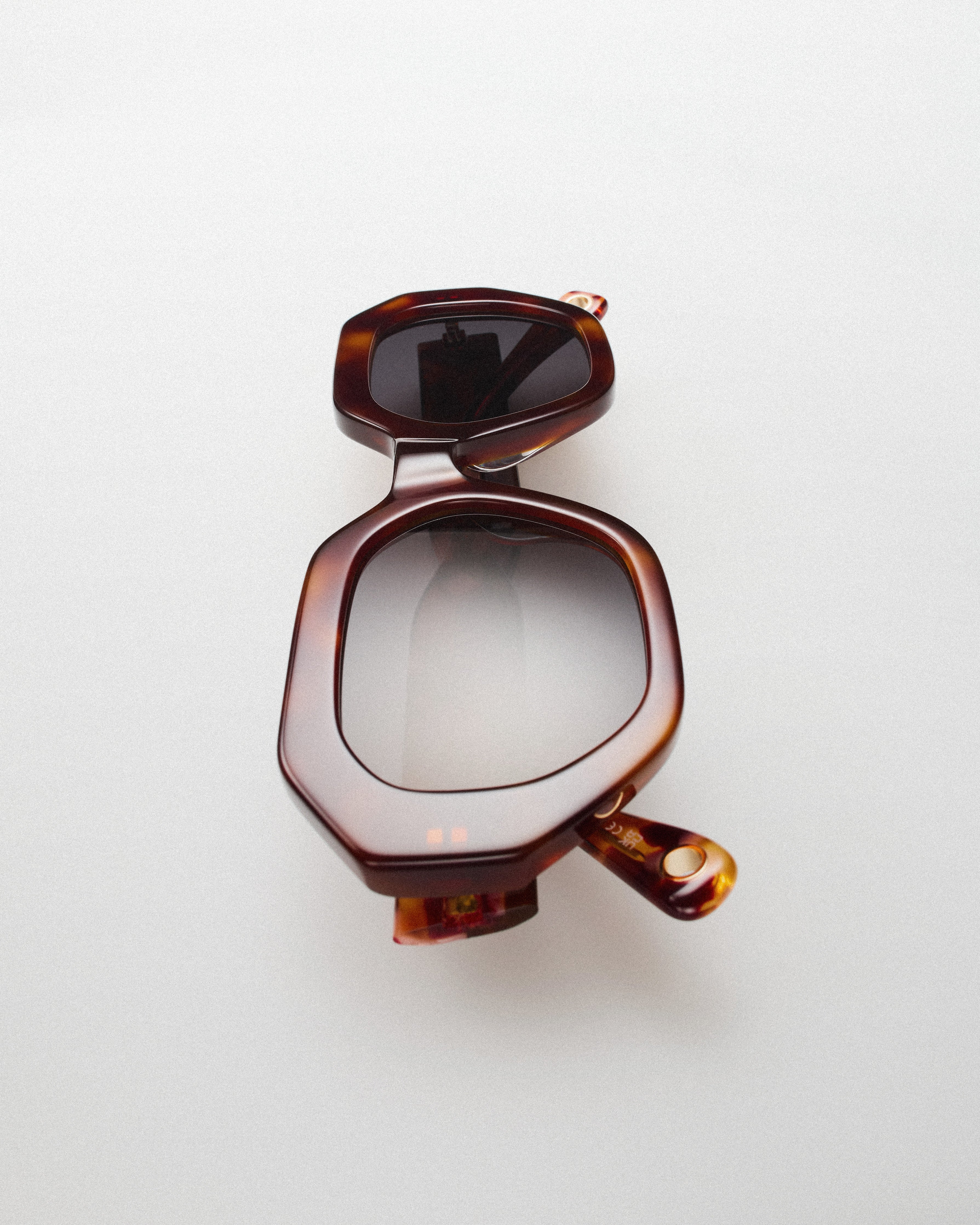 jimmy-fairly-la-portofino-lunettes-de-soleil-hexagonales-lighttortoise-femme-m image 7