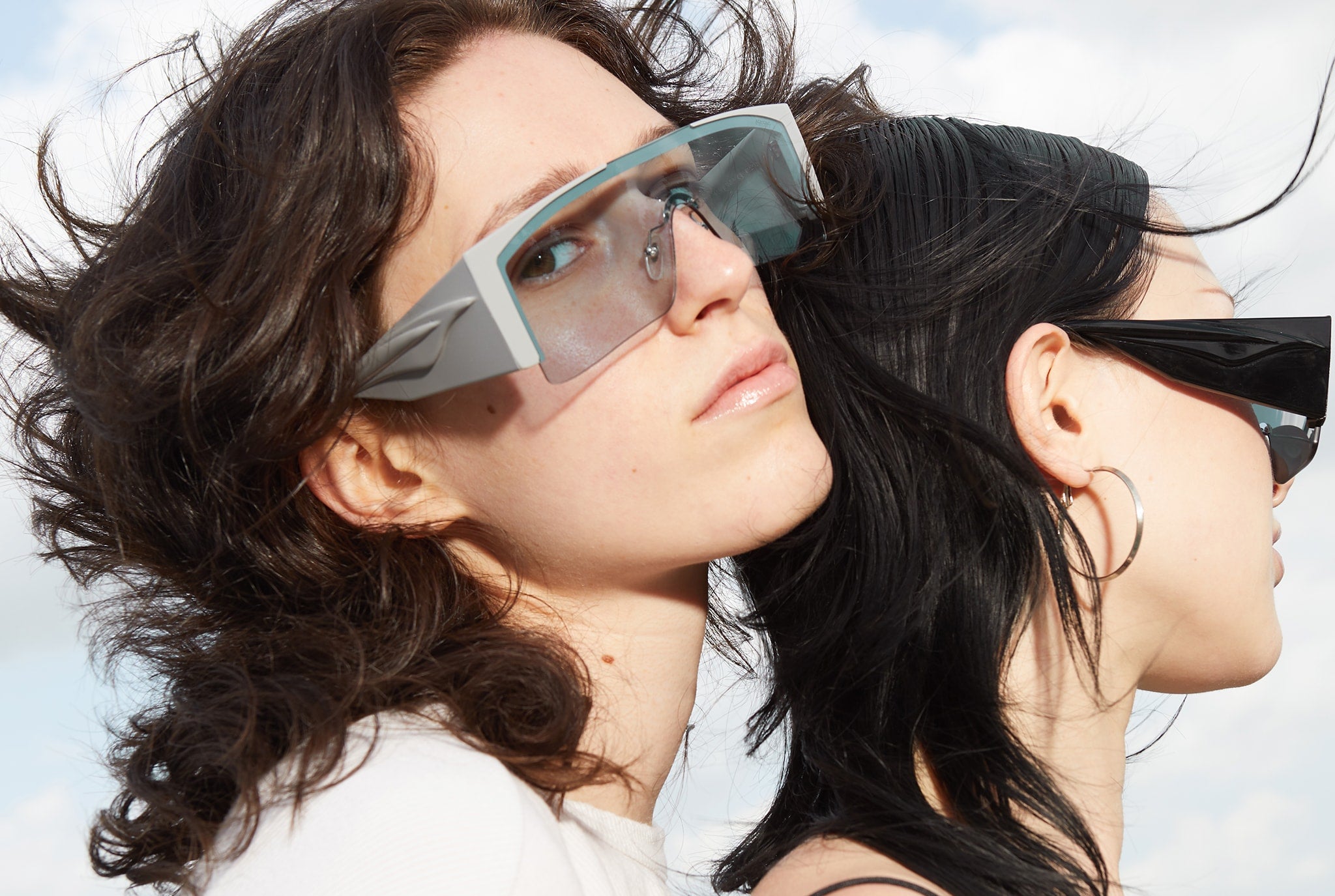 komono-annemarie-solid-grey-lunettes-de-soleil image 4