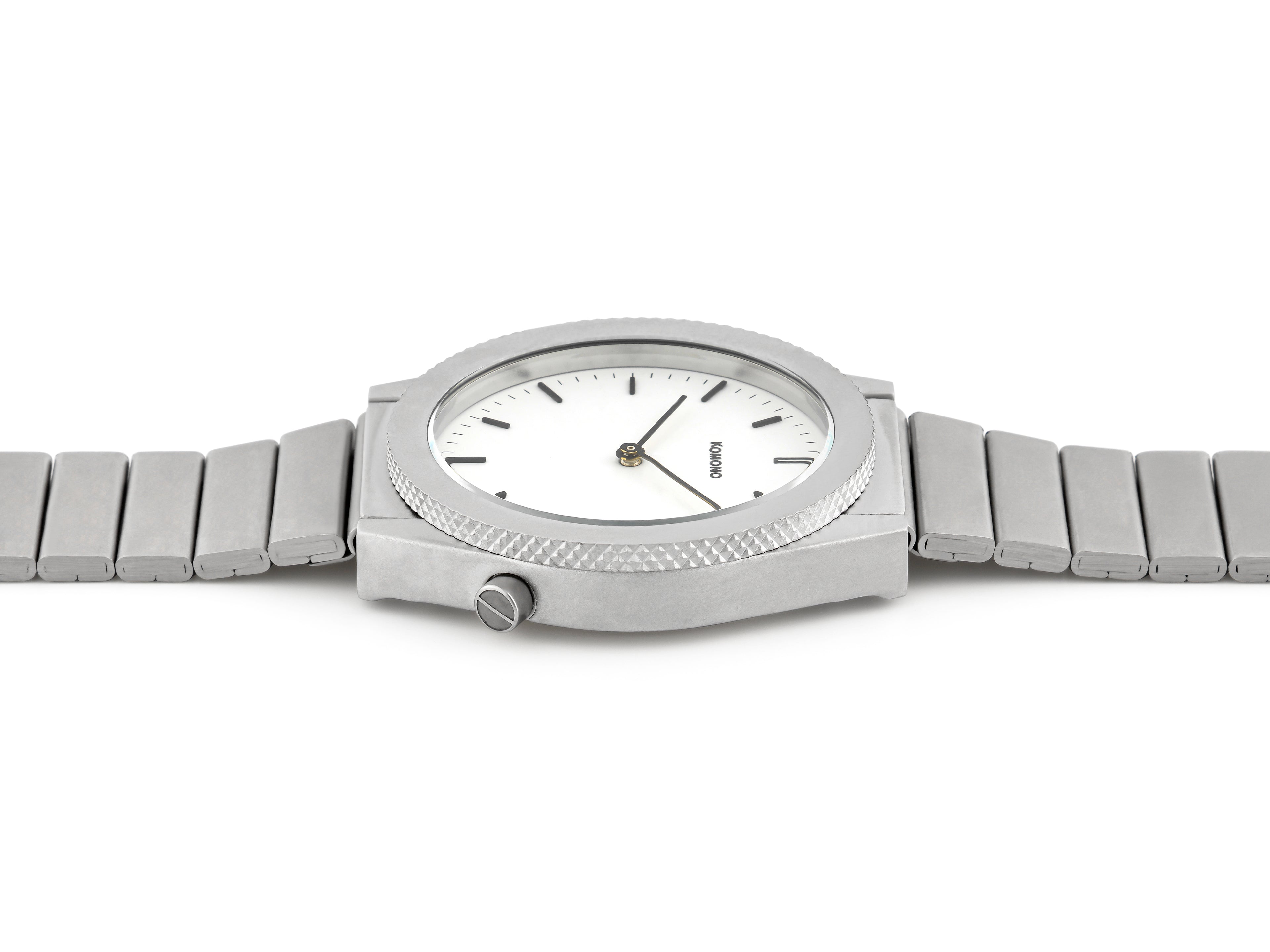 komono-ray-solid-montre-de-plong-e-moderne-bracelet-molet-argent image 2