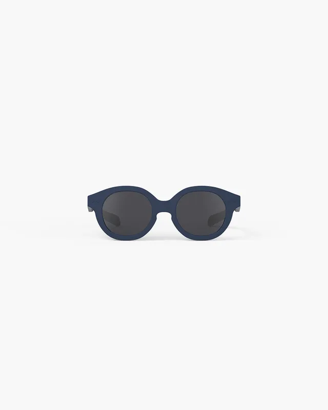 izipizi-baby-c-bleu-denim-polaris-lunettes-de-soleil-b-b-0-9-mois image 1