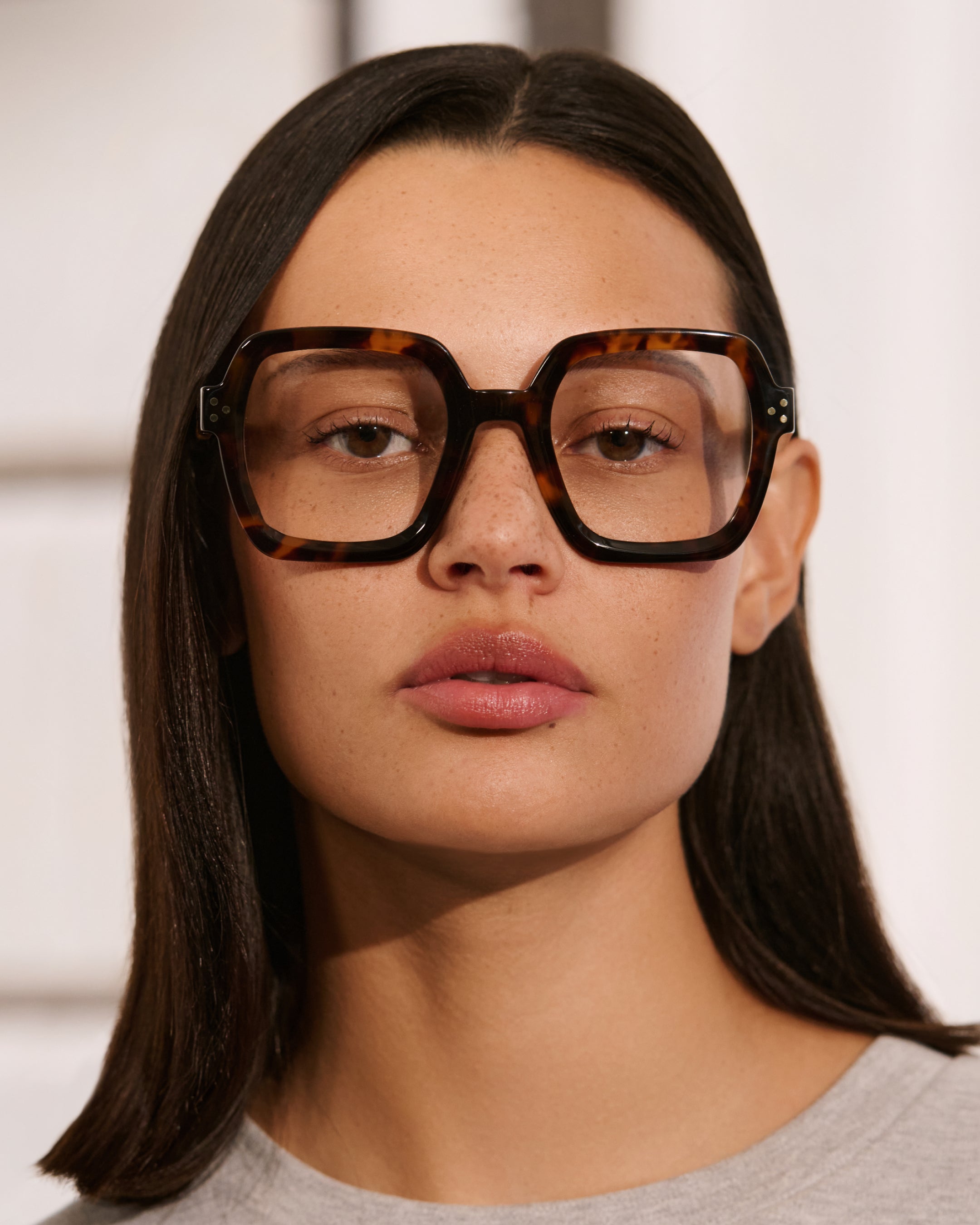 jimmy-fairly-la-loulou-s-lunettes-de-vue-carr-es-caille-oversize-femme image 6