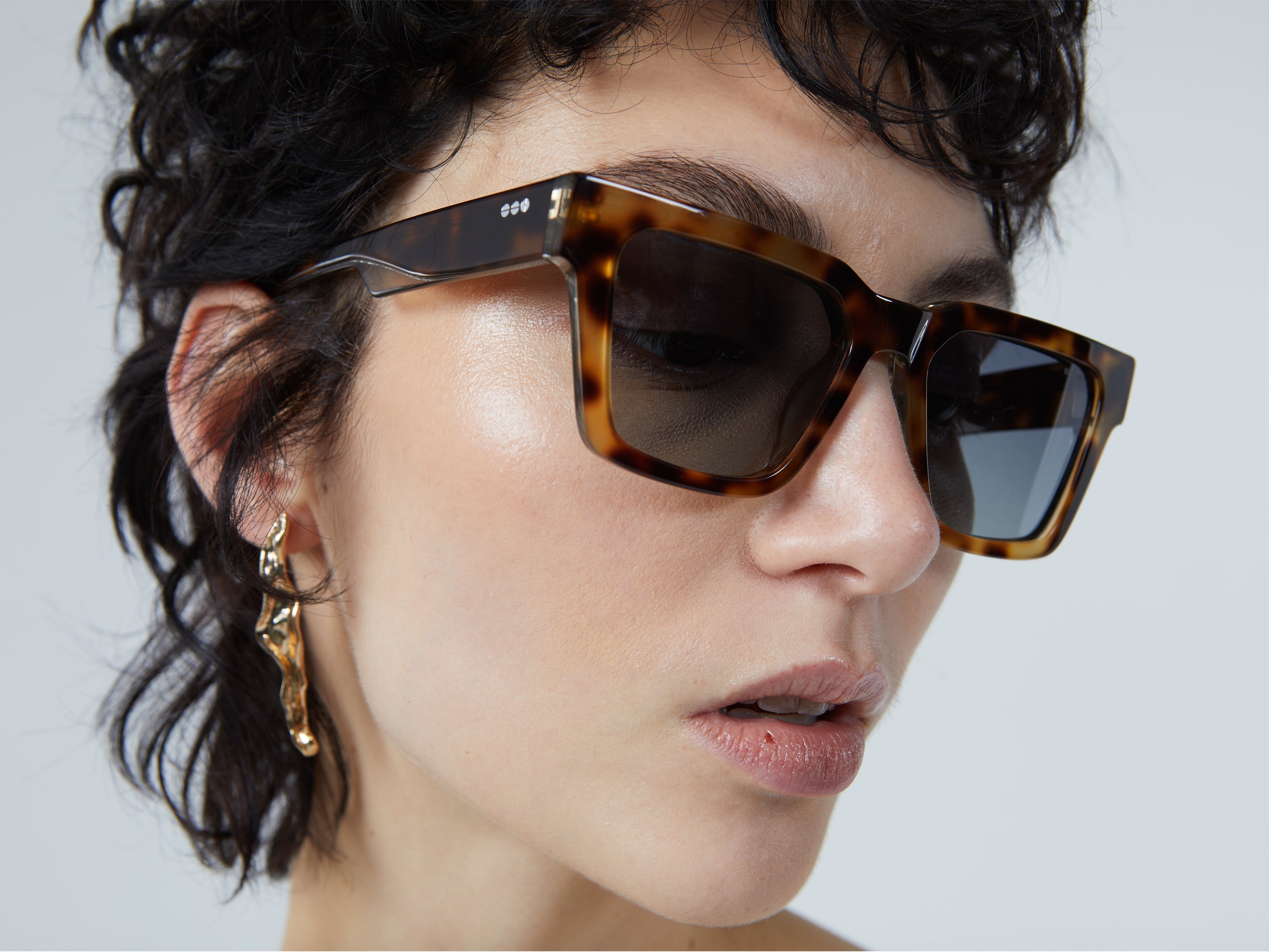 komono-bob-lunettes-de-soleil-havana-ash image 3