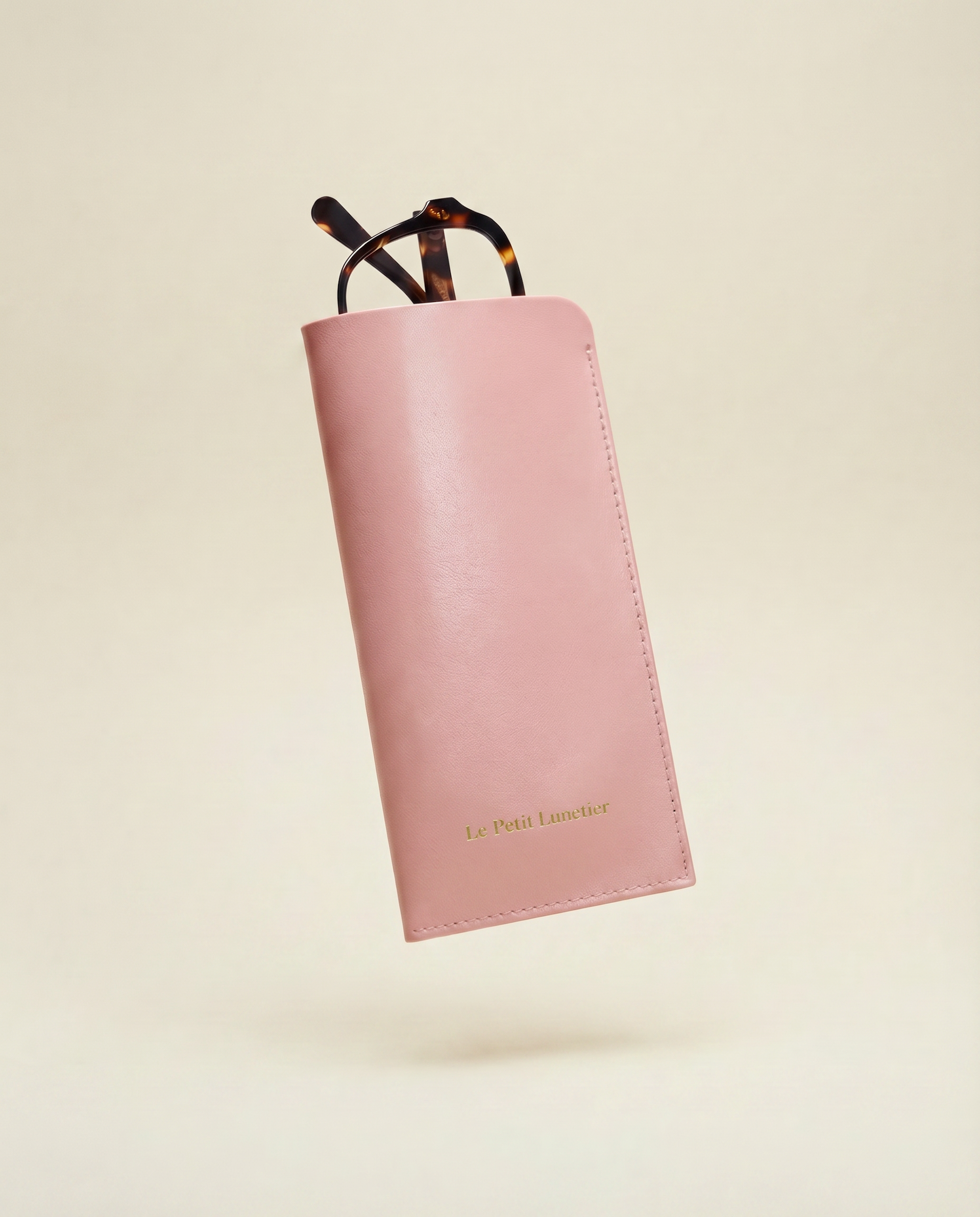 le-petit-lunetier-pochette-rose-en-cuir-tui-souple-lunettes image 1