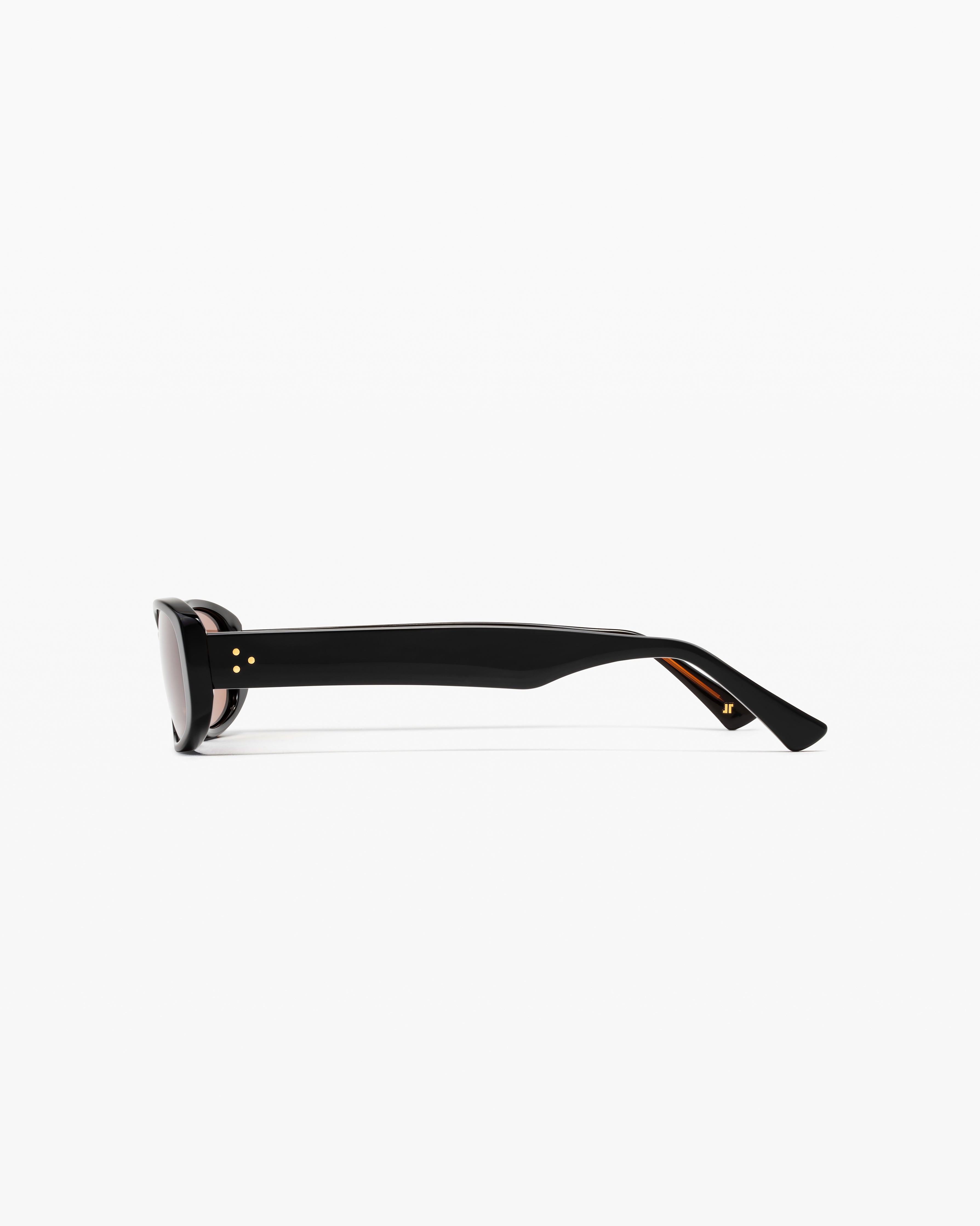 jimmy-fairly-la-nalu-lunettes-de-soleil-ovales-en-ac-tate-noir-femme image 2