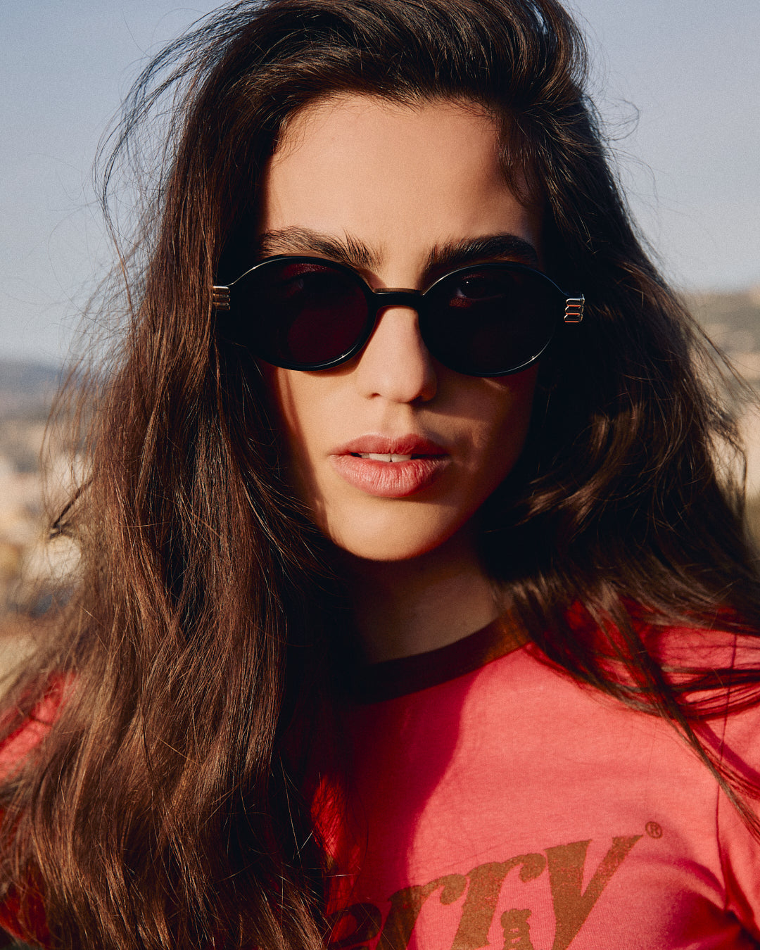 jimmy-fairly-la-carvi-lunettes-de-soleil-rondes-femme-noires-cat-gorie-3 image 4