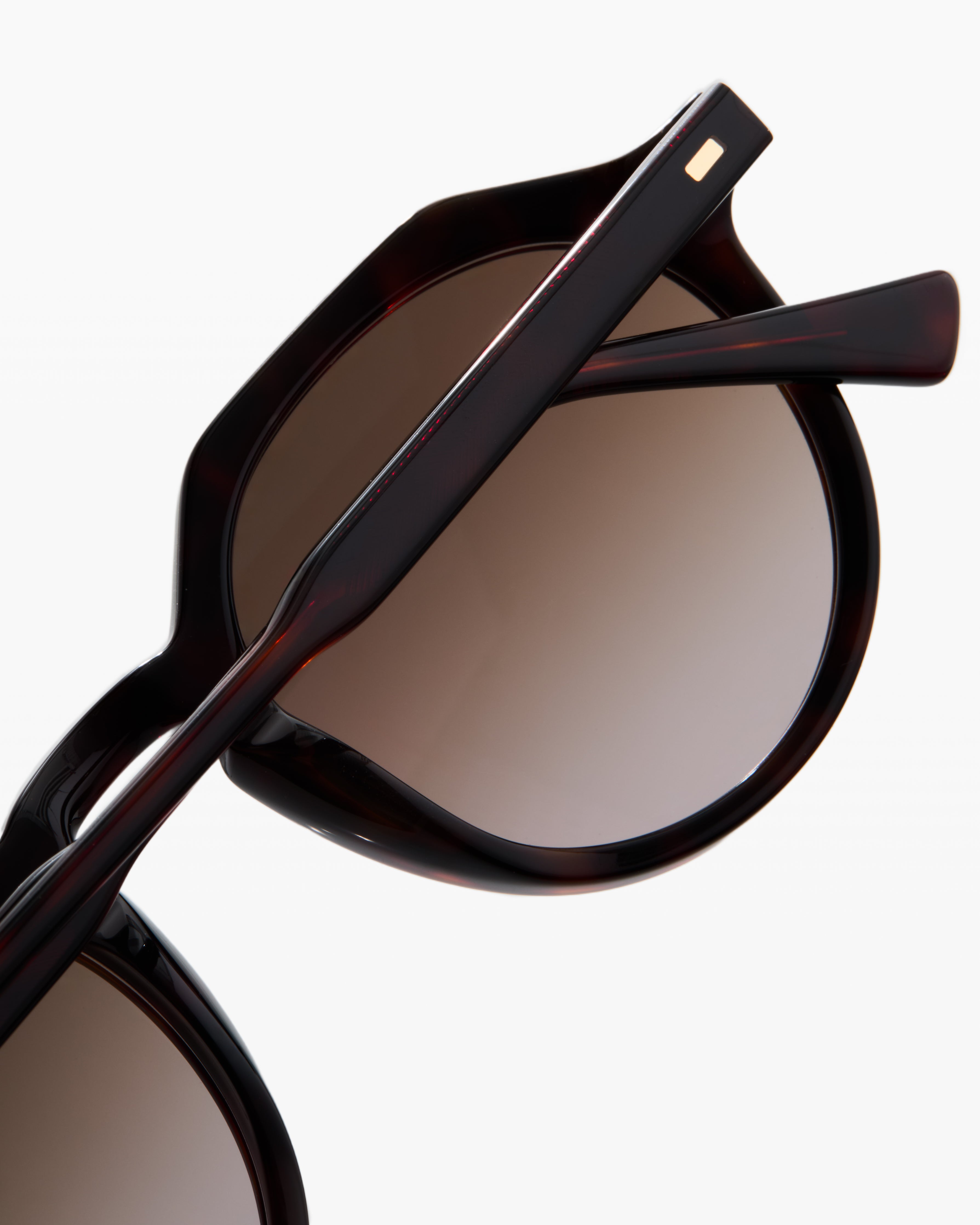 jimmy-fairly-la-coolio-l-lunettes-de-soleil-rondes-en-ac-tate-caille-fonc-e-tail image 5