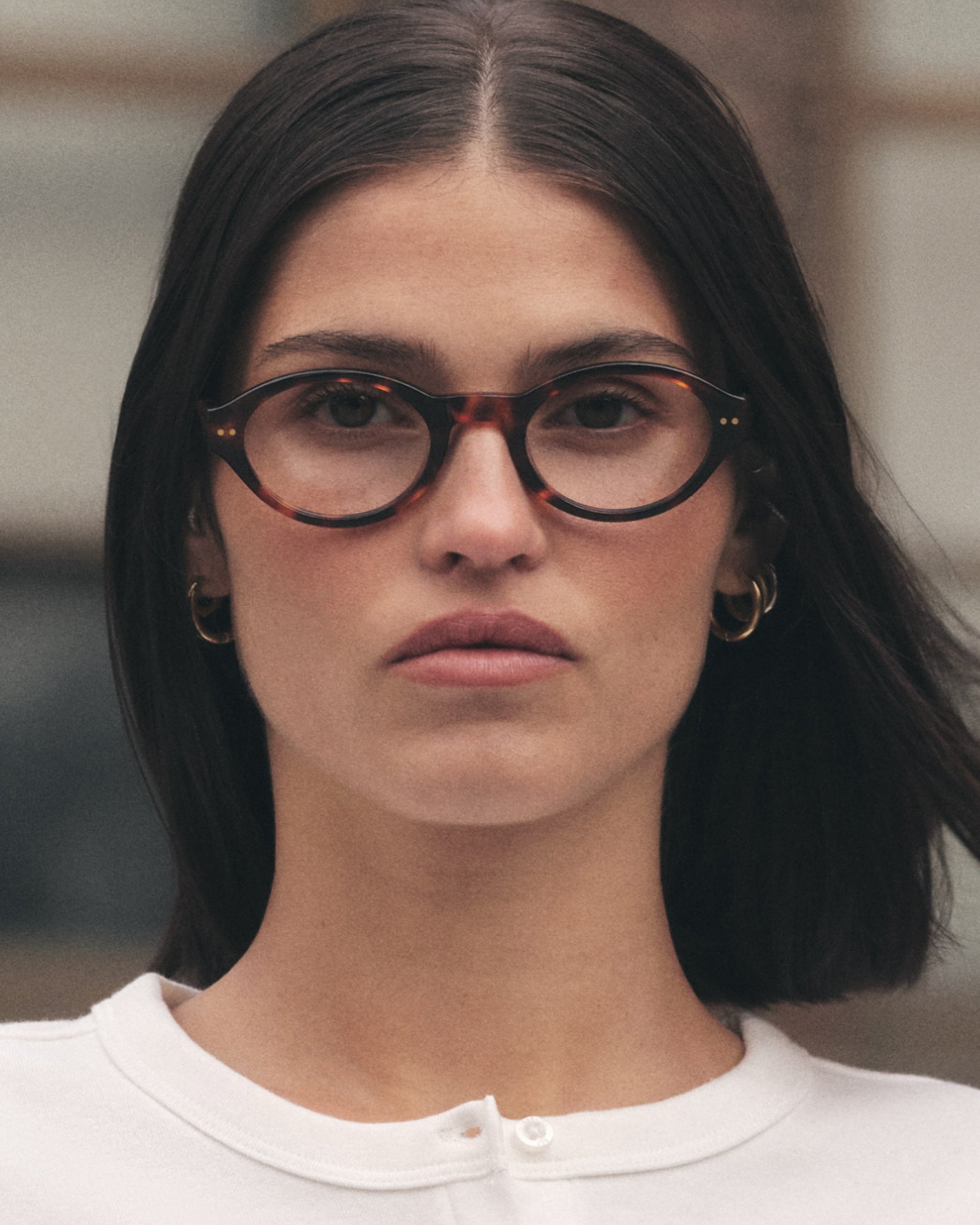 jimmy-fairly-la-ellis-lunettes-de-soleil-ovale-caille-fonc-e-femme-look-90s image 2
