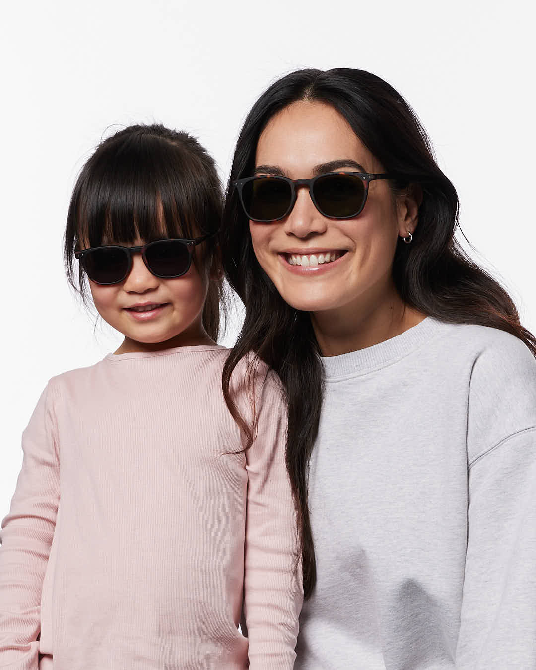izipizi-mini-me-e-tortoise-duo-lunettes-adulte-et-enfant-assorties image 2