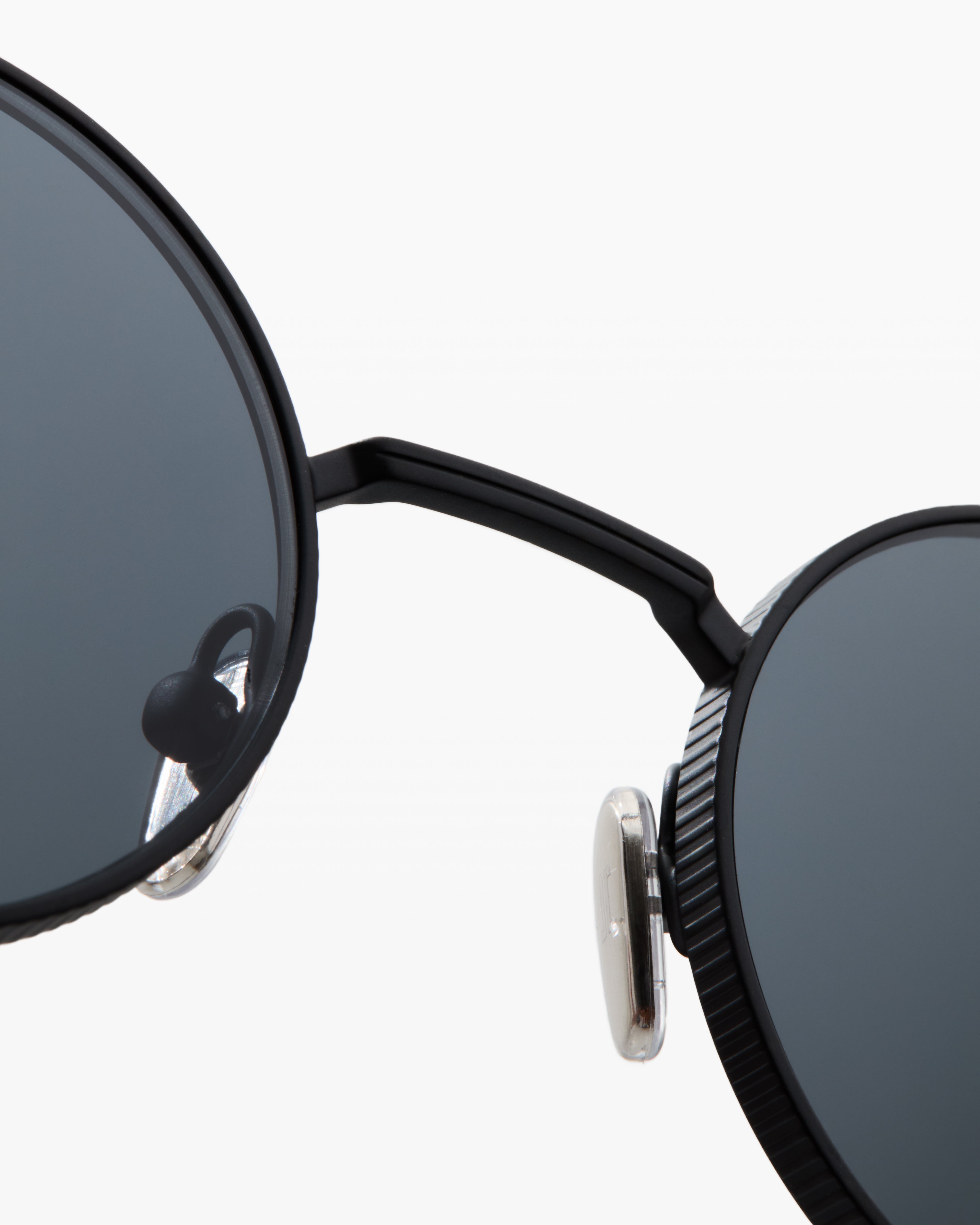 jimmy-fairly-la-reos-lunettes-de-soleil-rondes-en-acier-inoxydable-noires-verres image 4