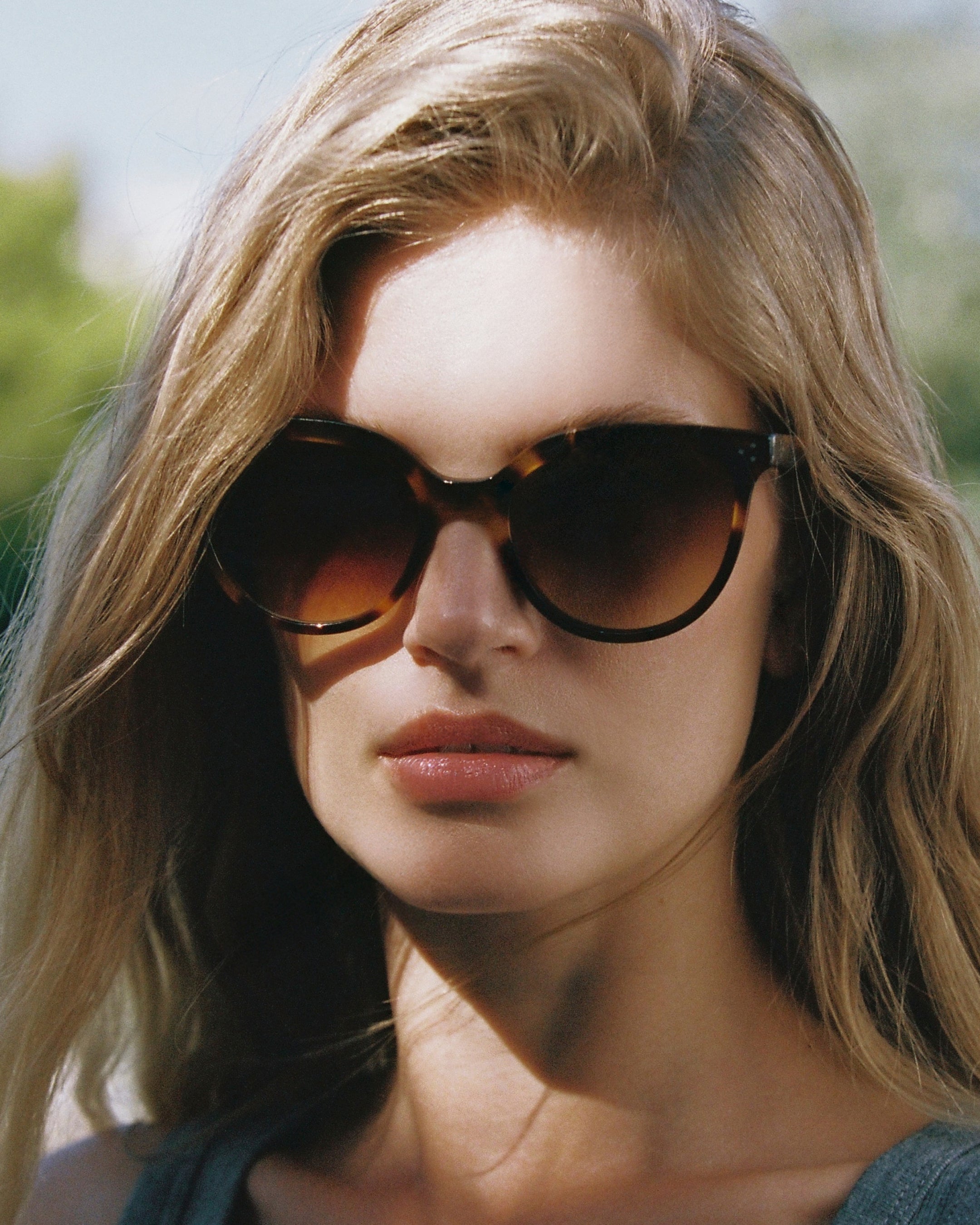jimmy-fairly-la-yselis-lunettes-de-soleil-femme-papillon-en-ac-tate image 3