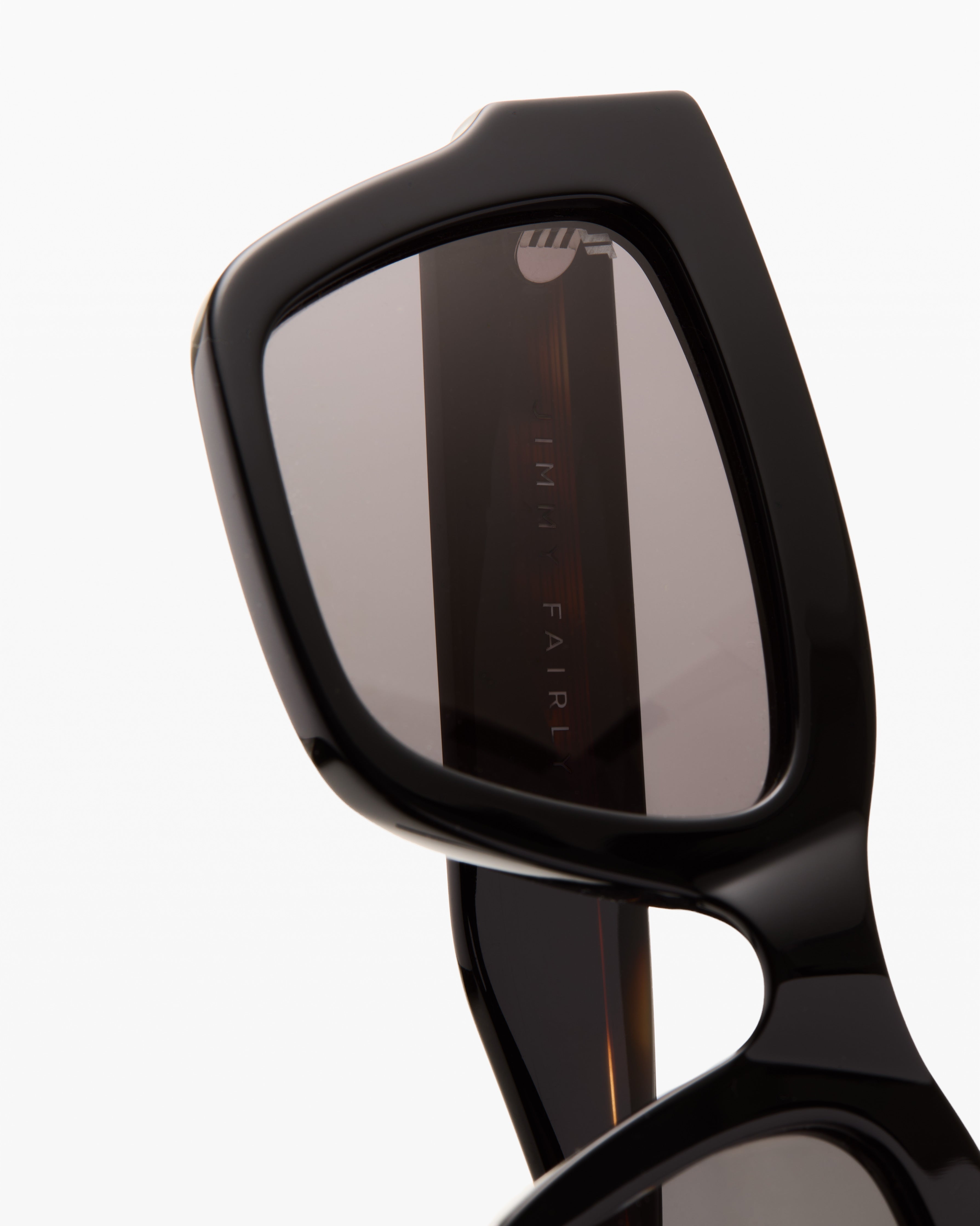 jimmy-fairly-la-ida-lunettes-de-soleil-papillon-noires-en-ac-tate-pour-femme-ver image 2