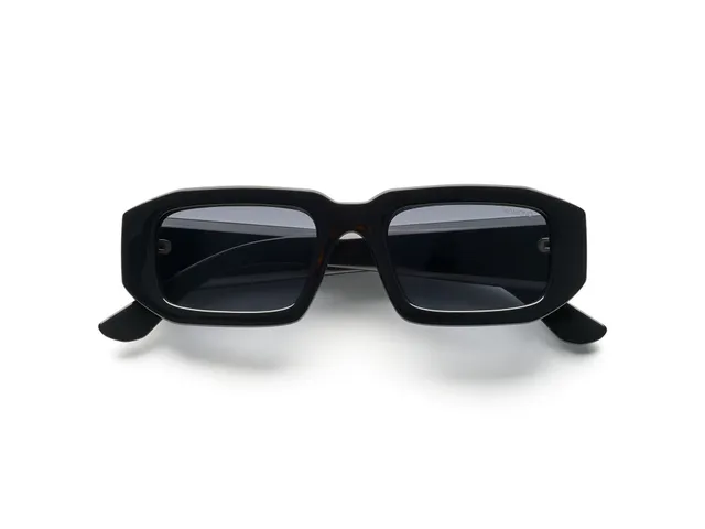 komono-blaze-black-lunettes-de-soleil-rectangulaires-large-unisexe image 1